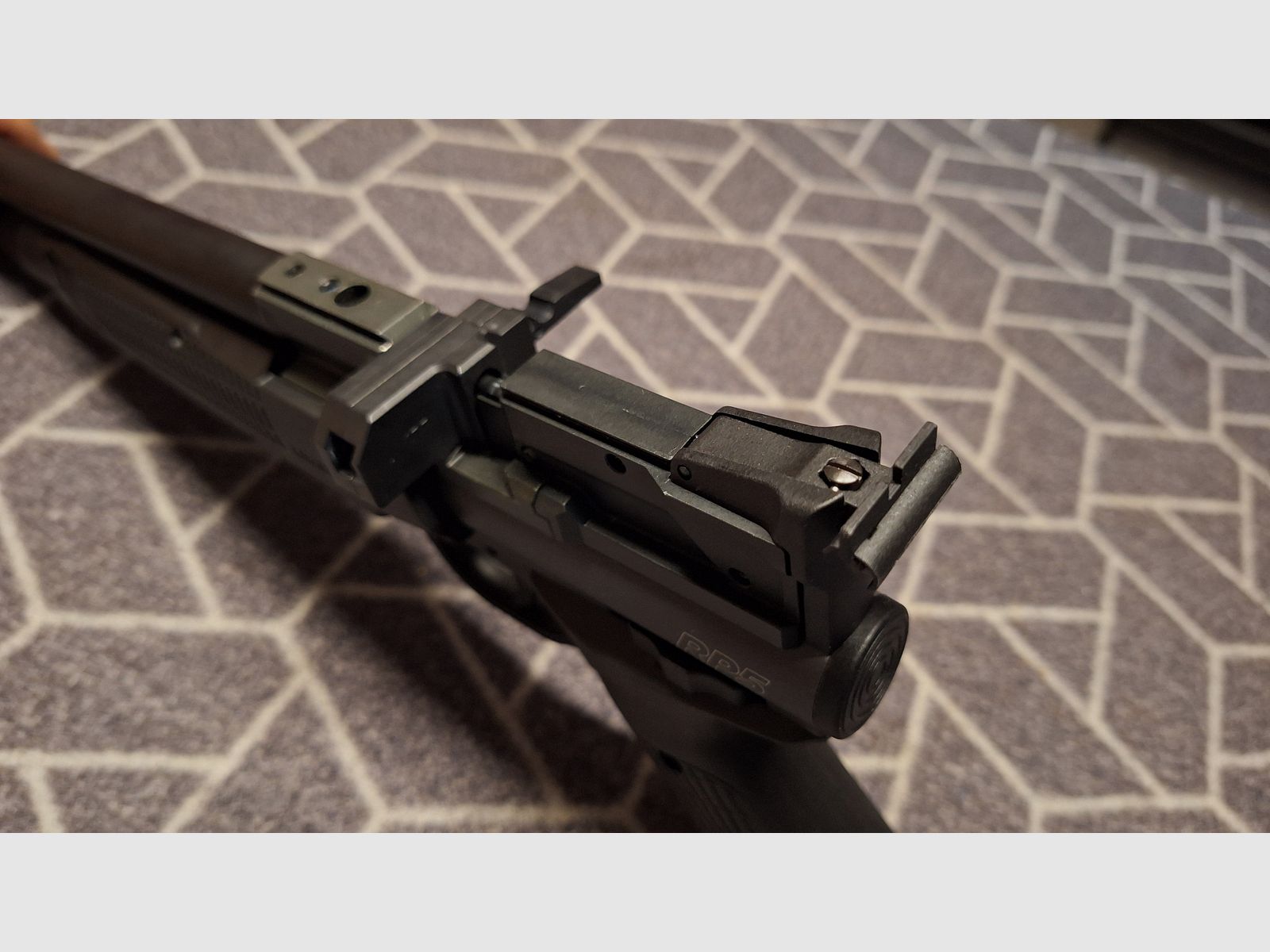Umarex RP5 4,5 mm CO2 Pump Action mit 2x 5 Schuss Magazinen - Rarität!