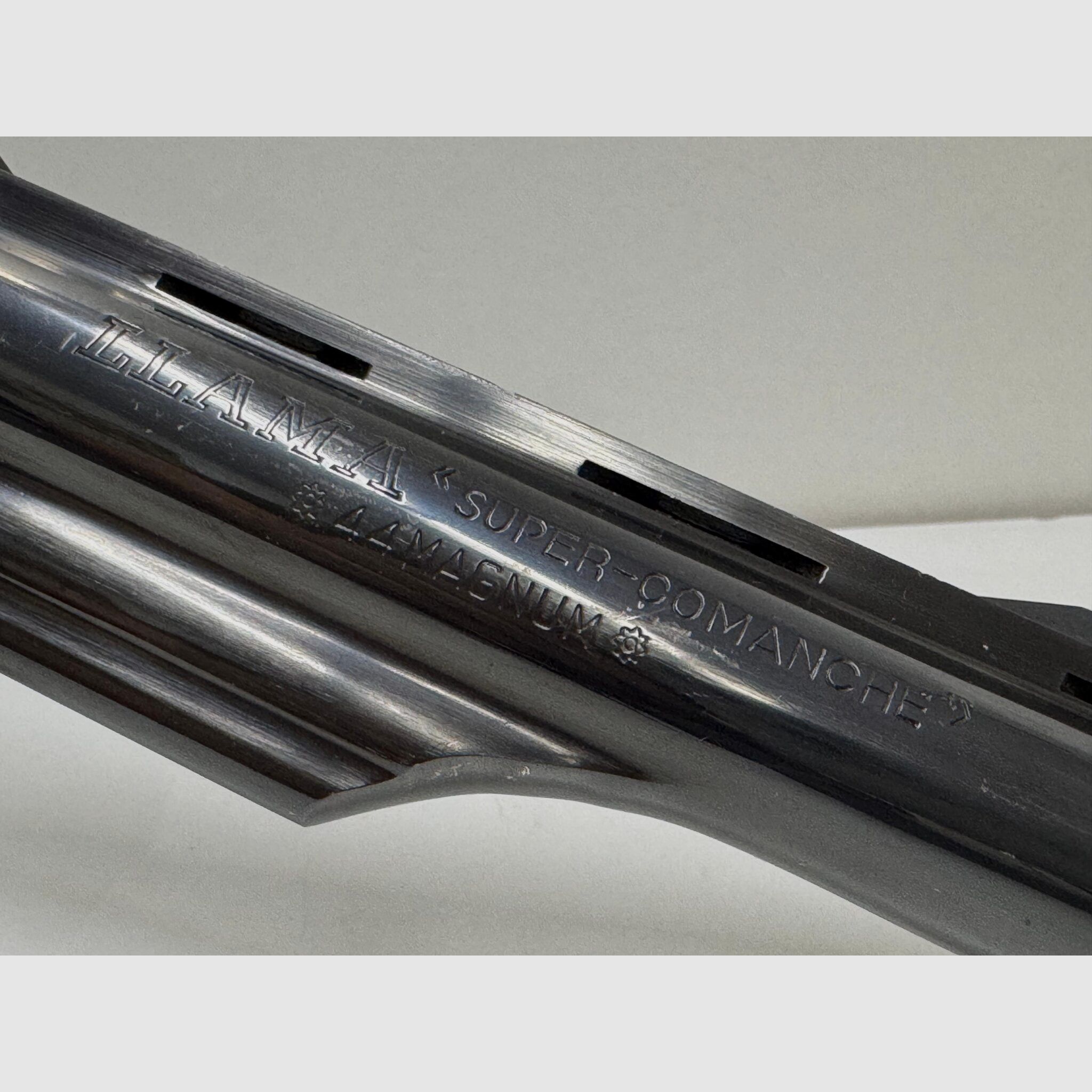 Llama Mod. Super Commanche