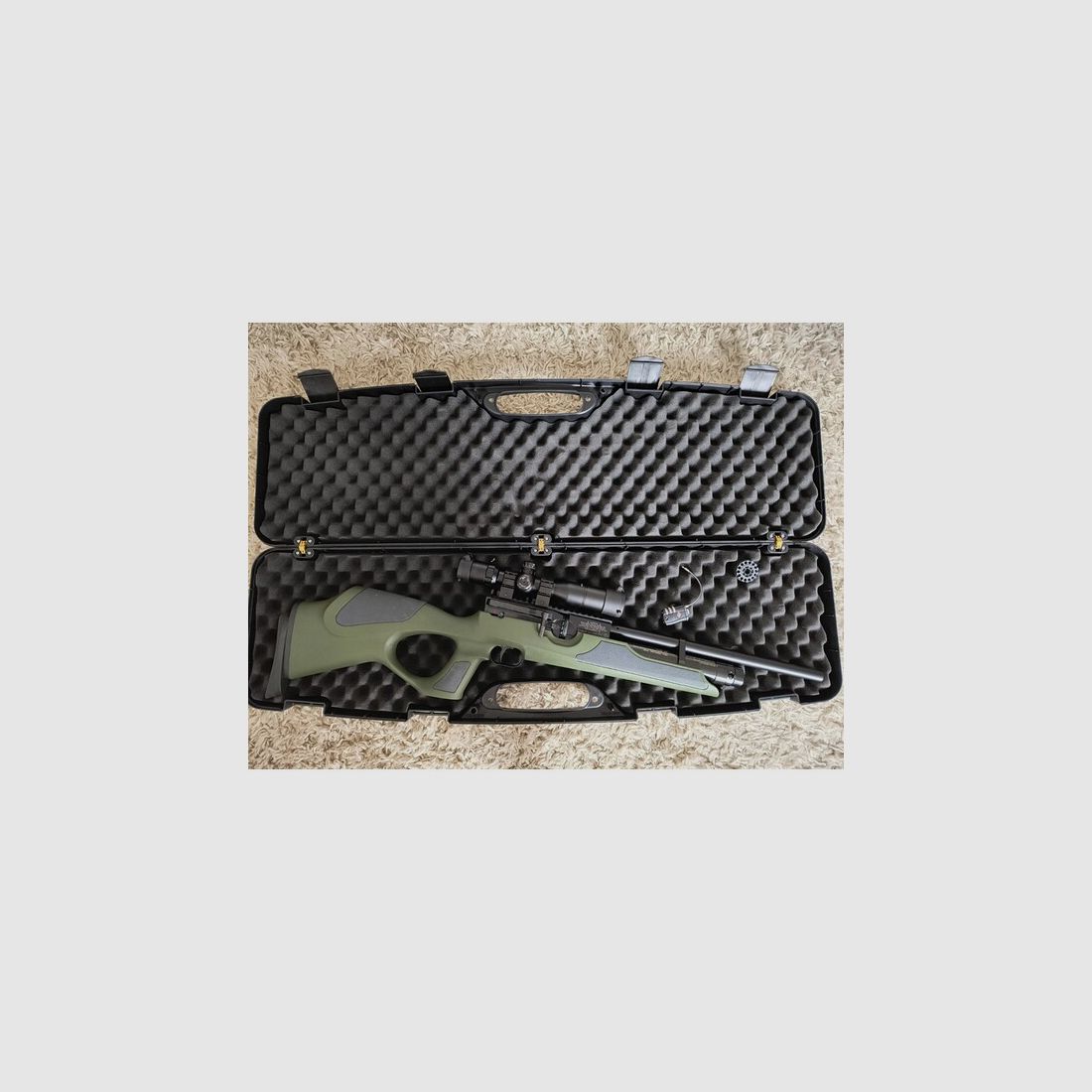 HW 100 TK Pressluft PCP Karabiner F.S.B. Grün 4,5 mm Laufmantel + ZF3-12x32, + verschl. Koffer