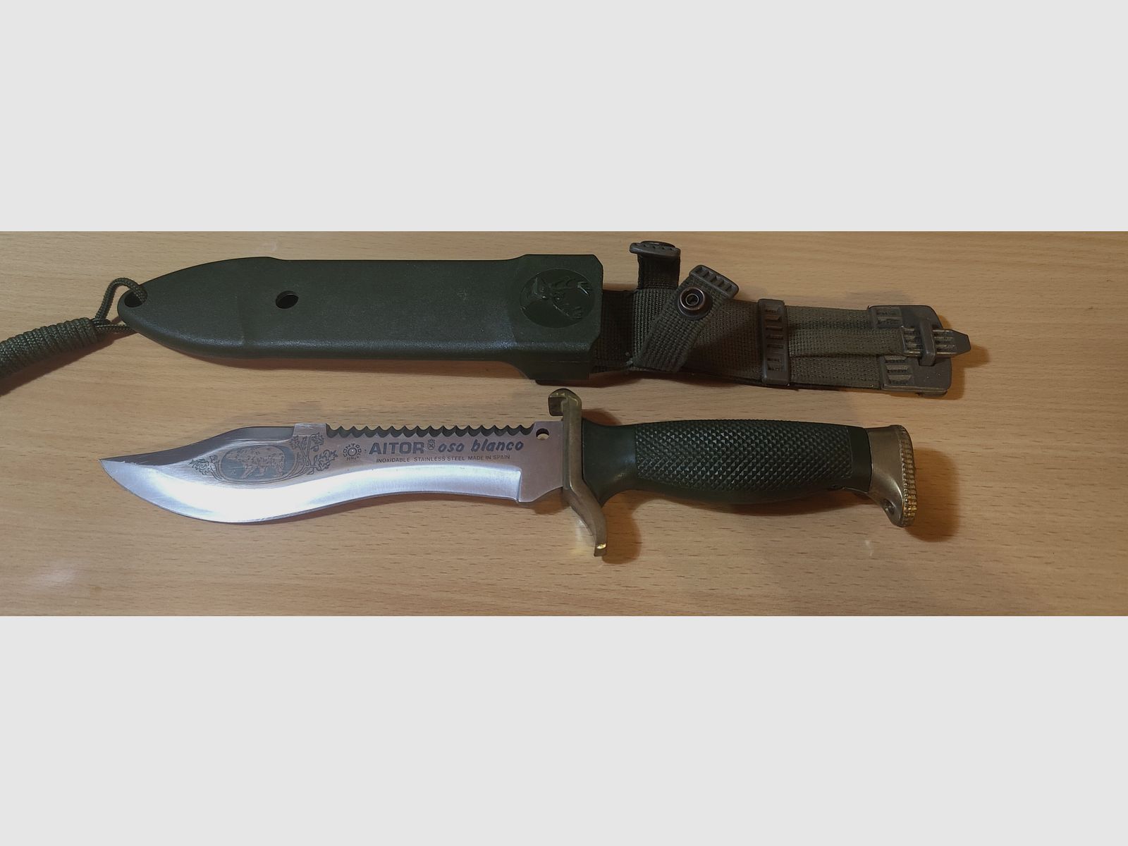 Cuchillo de caza Aitor OSO Blanco sin usar