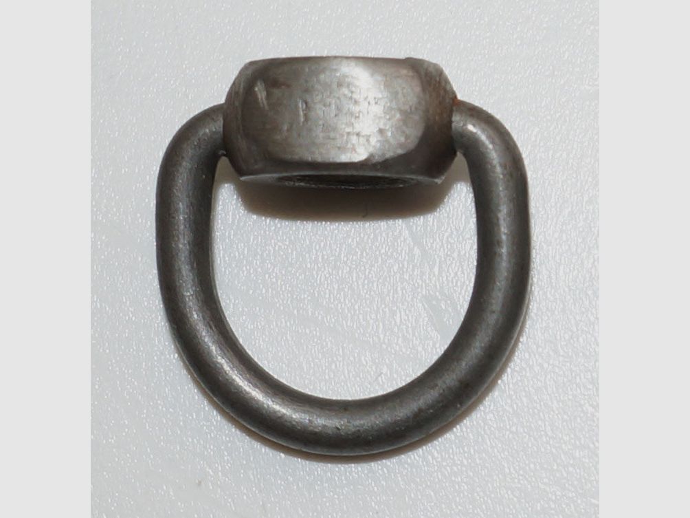 Fábrica de armas de Berna Anillo de sujeción usado con tuerca para revólver de ordenanza suizo 1882