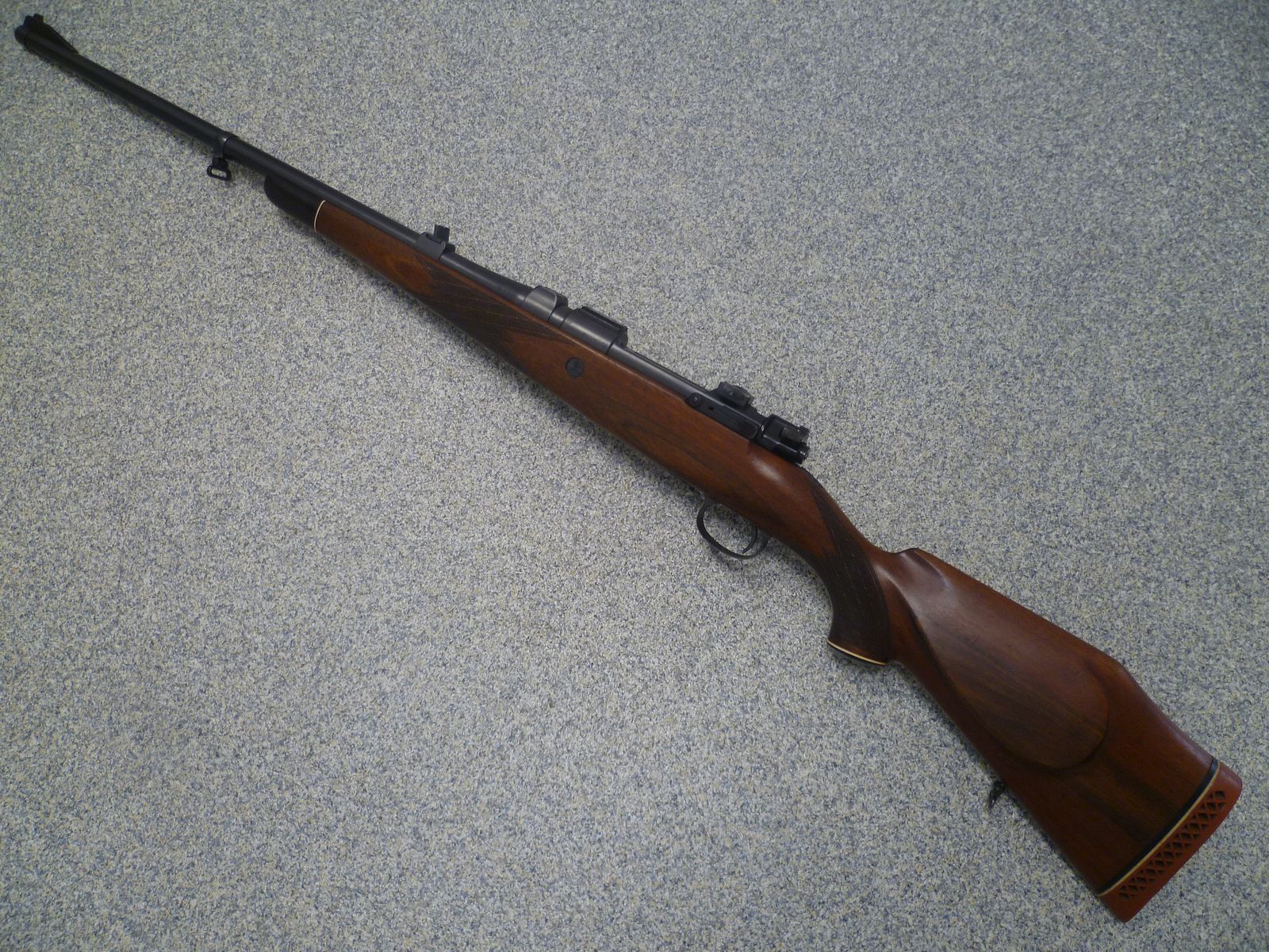 Repeater rifle Brenneke 9.3x64