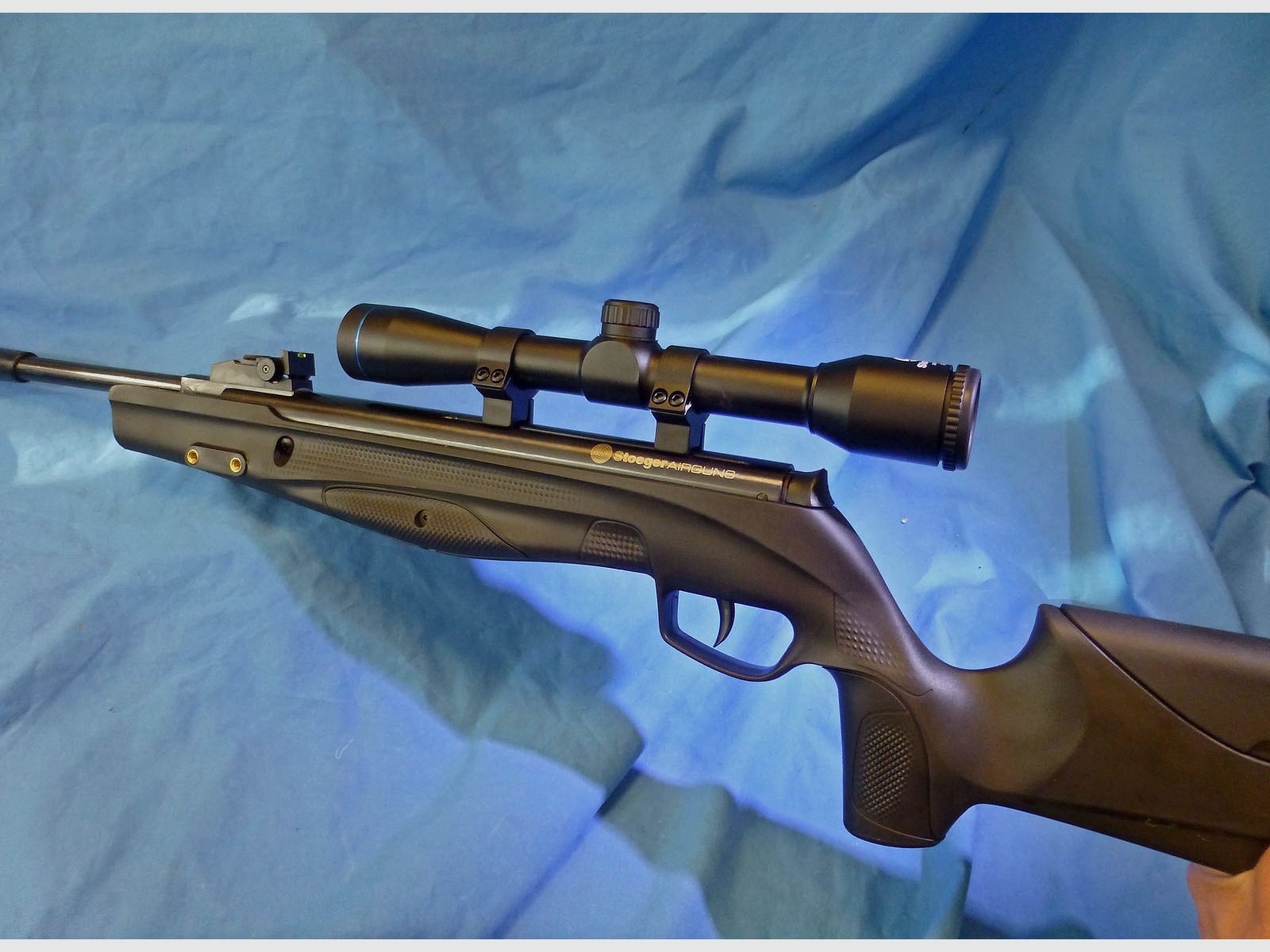 Carabina ad aria compressa STOEGER RX5 TAC con cannocchiale, immagine 2 di 3