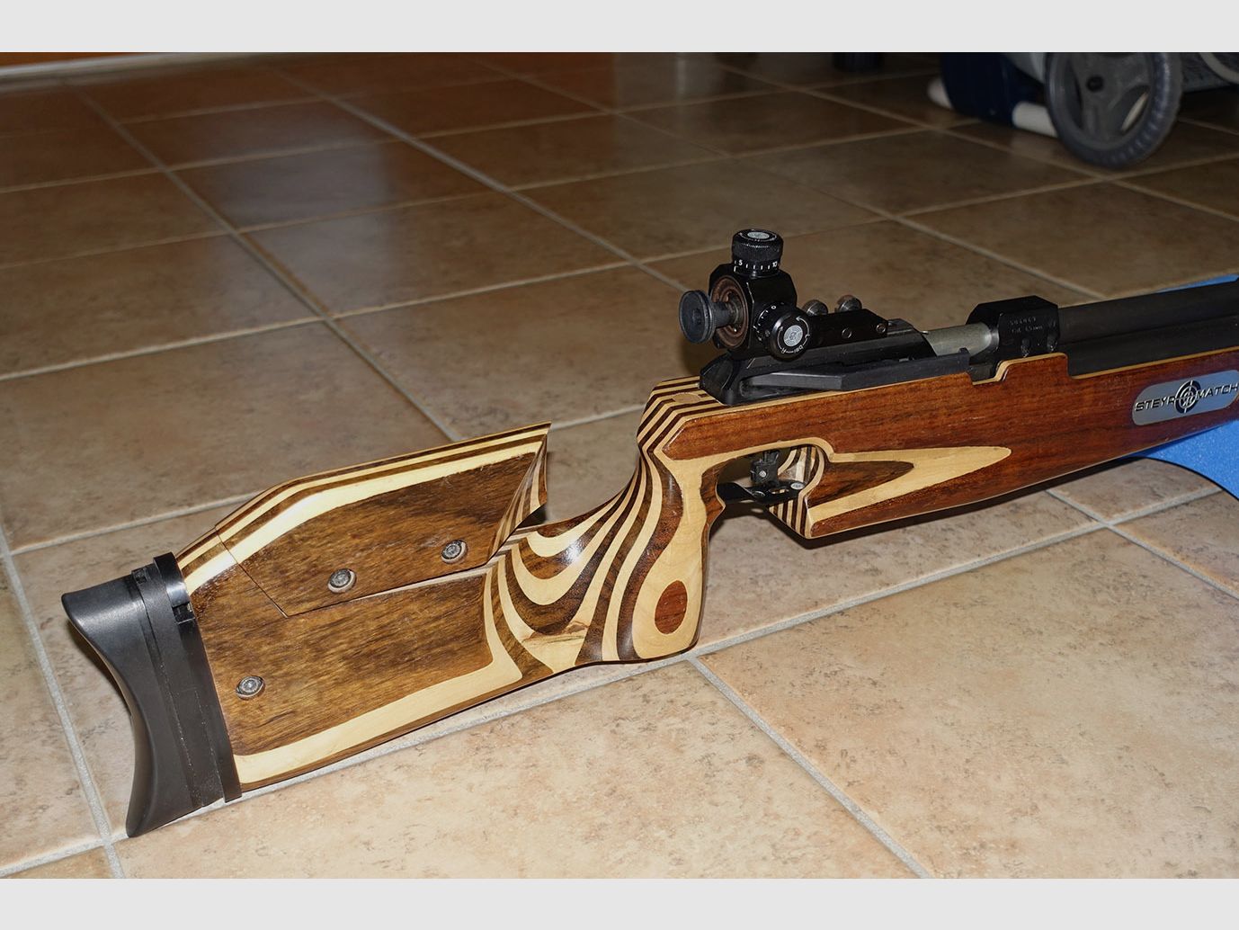 Steyr Matchgewehr LG88 + Kartusche + Fülladapter