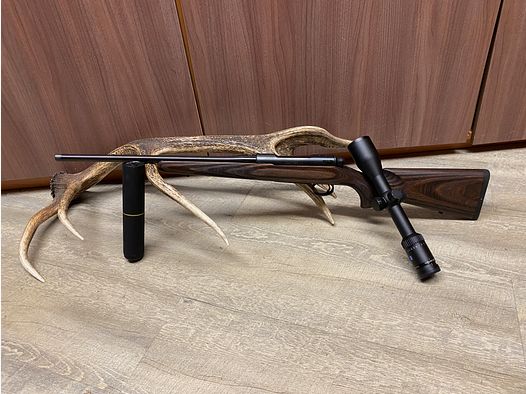 Mauser M18 Pure, z Zeiss Conquest V6 2-12x50 M, z szyną