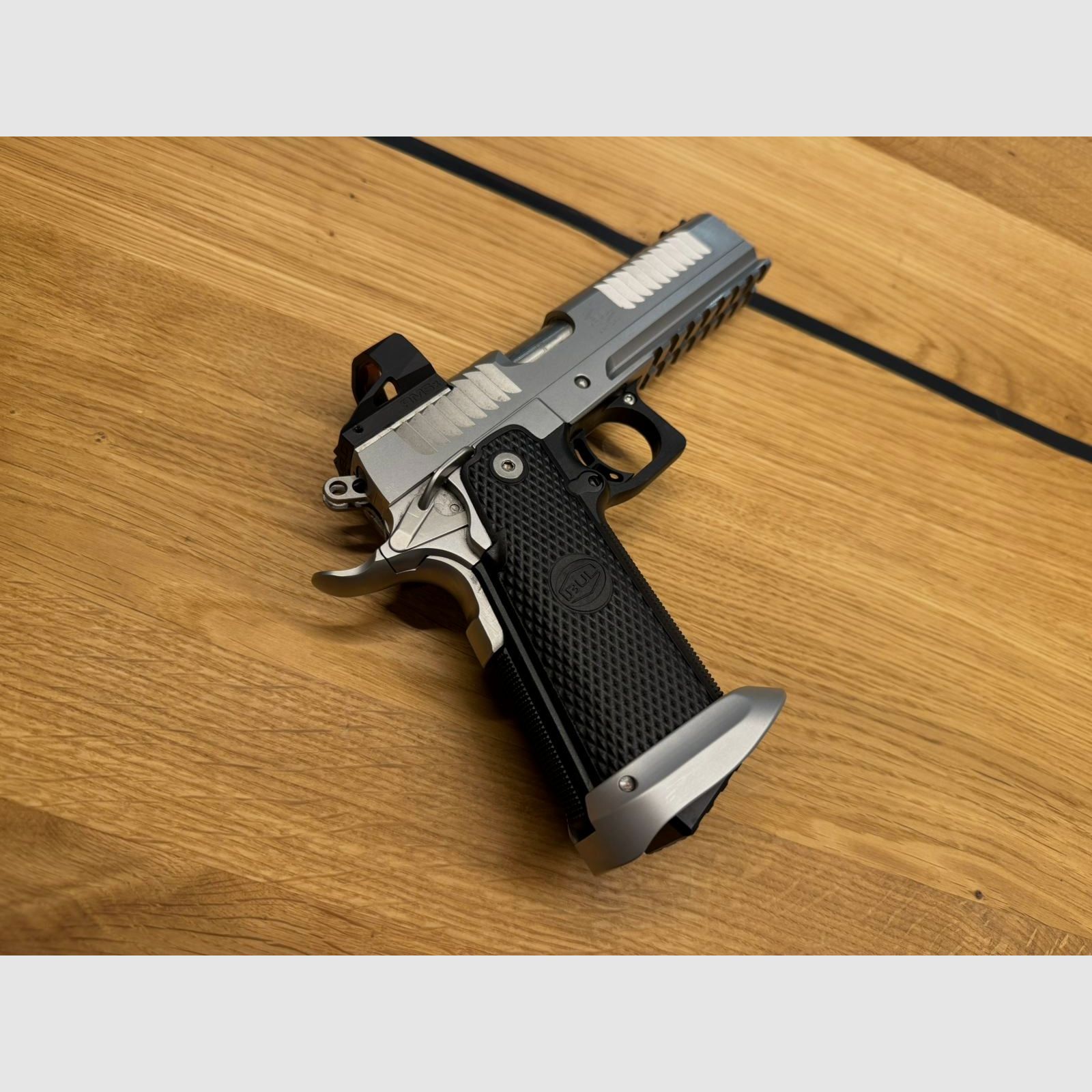 Bul SAS 2 SAW 2011 40 S&W Picatinny Optiken Reddot IPSC