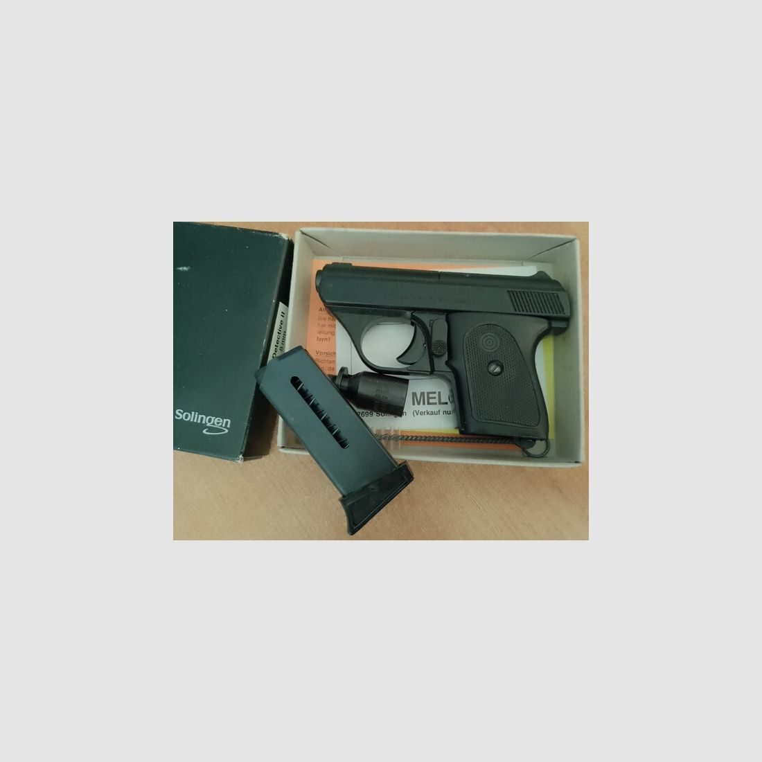 Seltene ME 8 Detective 8mm Knall im PTB 100/2 mit Verpackung!