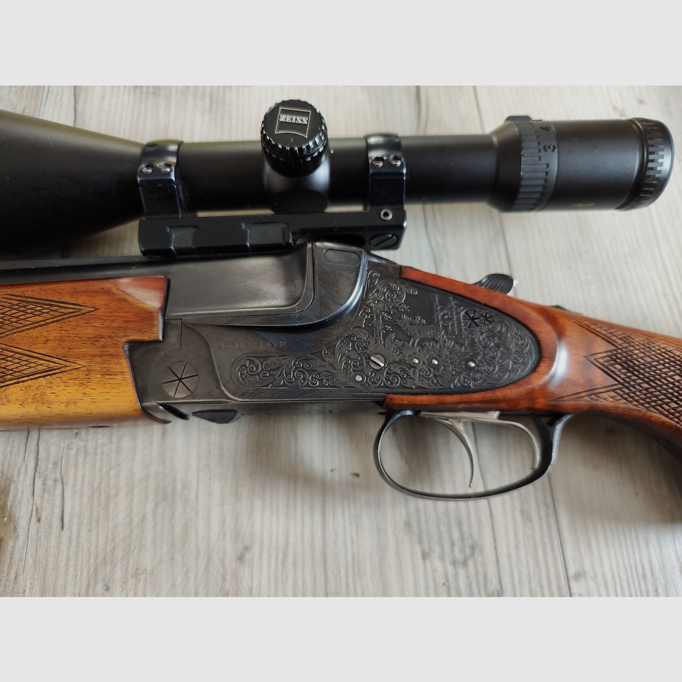 Offre complète d'armes et de munitions en raison de l'abandon de la chasse