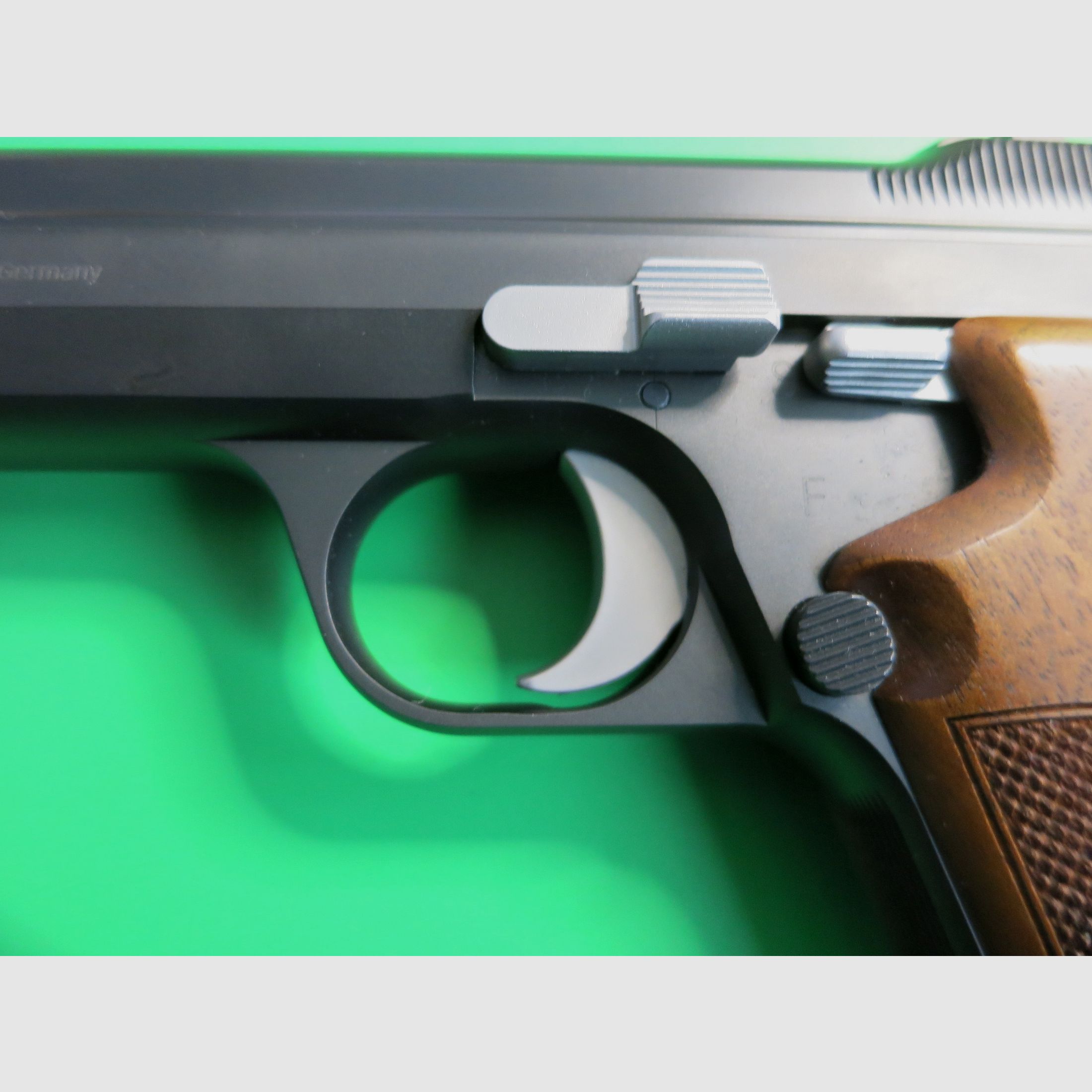 SIG Sauer P210 LEGEND, ungeschossen, deutsche Sammler-Fertigung Eckernförde, Kaliber 9mm Luger      #94