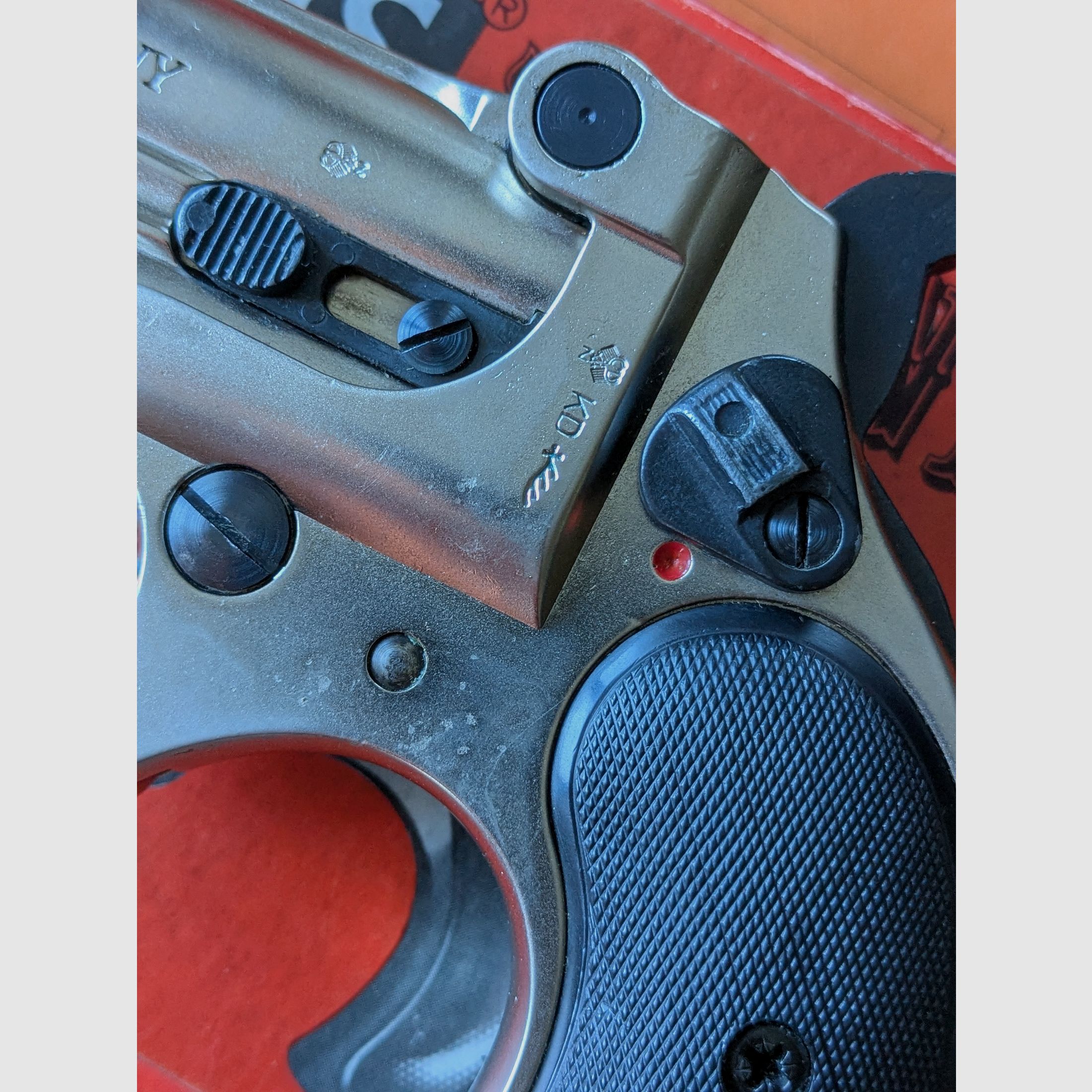 Noris Twinny Derringer Kal.9 mm Knall mit Zubehör, neuwertig