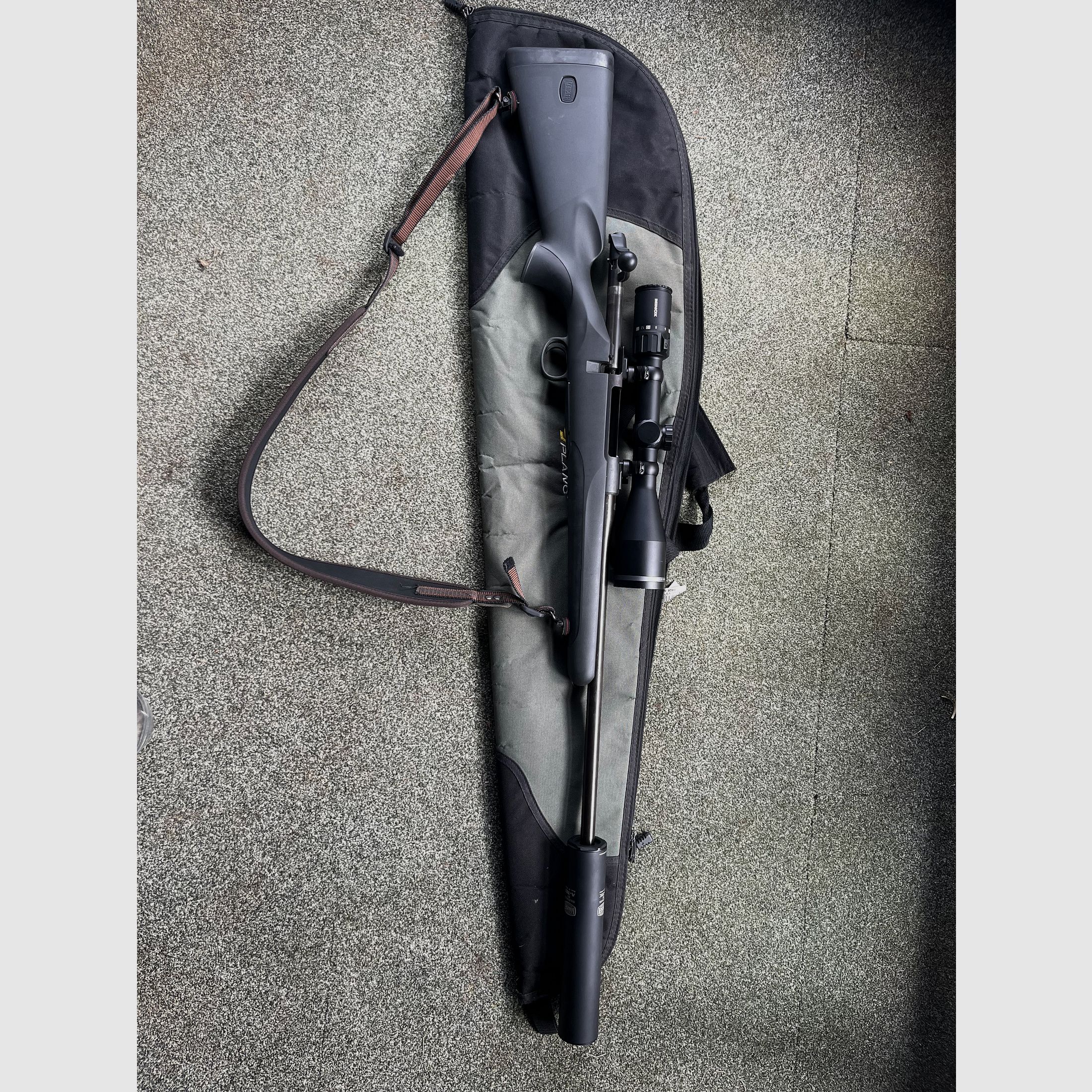 Mauser M18 Kaliber 8x57is  mit Minox 3-15x56 und Mauser Schalldämpfer 
