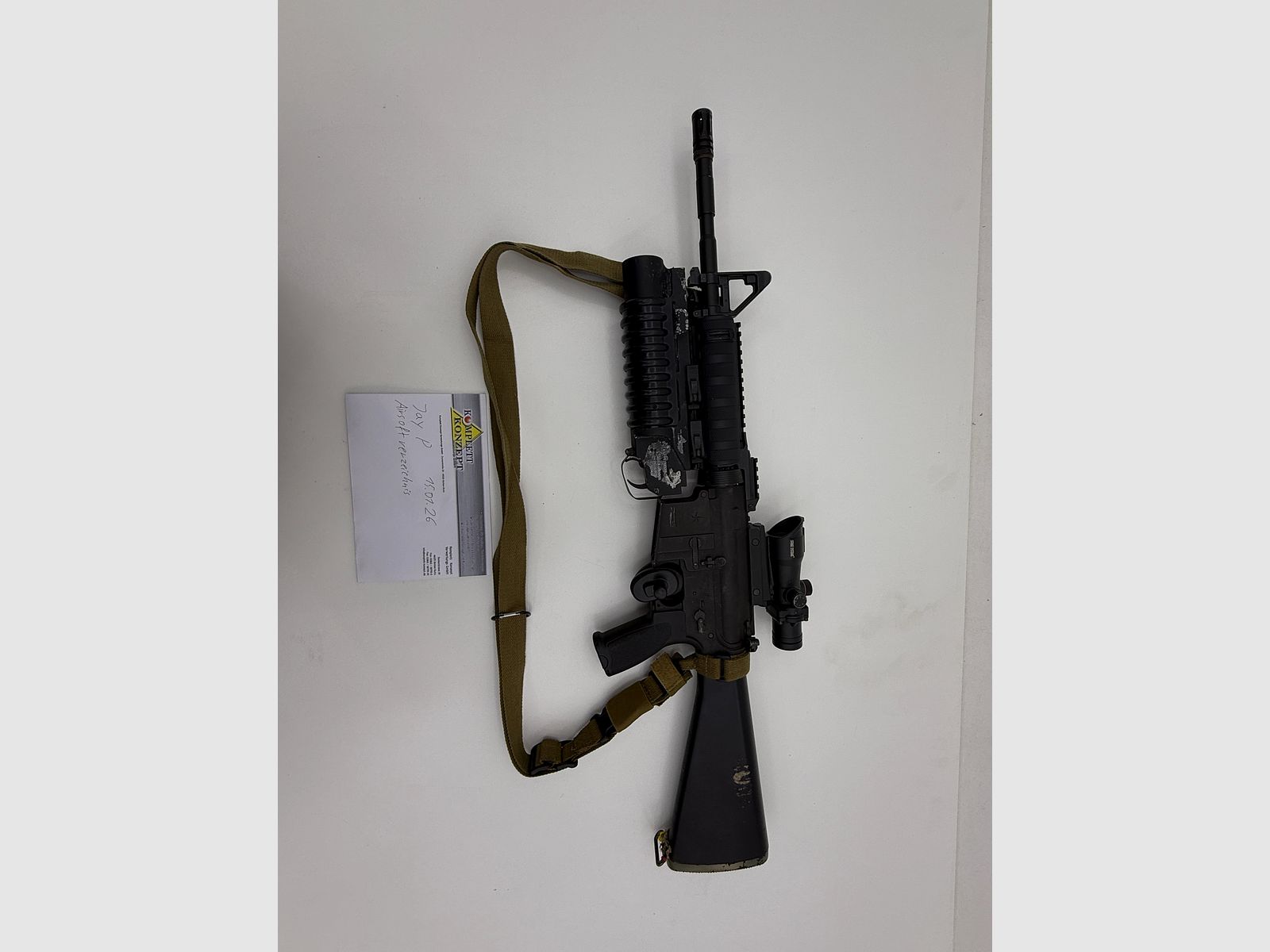 Evolution Airsoft M4 S-AEG stile US Marine con lanciagranate M203 funzionante – incluso 2× granate da 40 mm