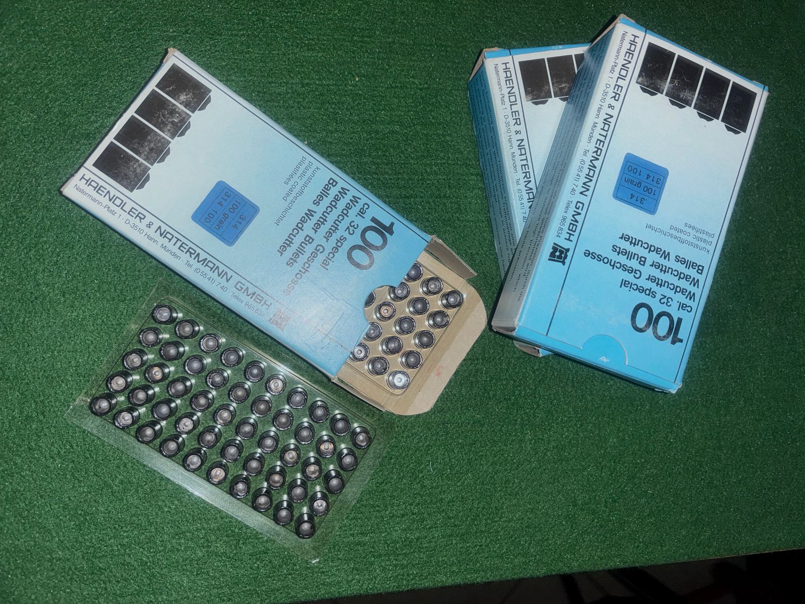 Cartridges in caliber 32, 314-100 gr. WC-special, plastic-coated