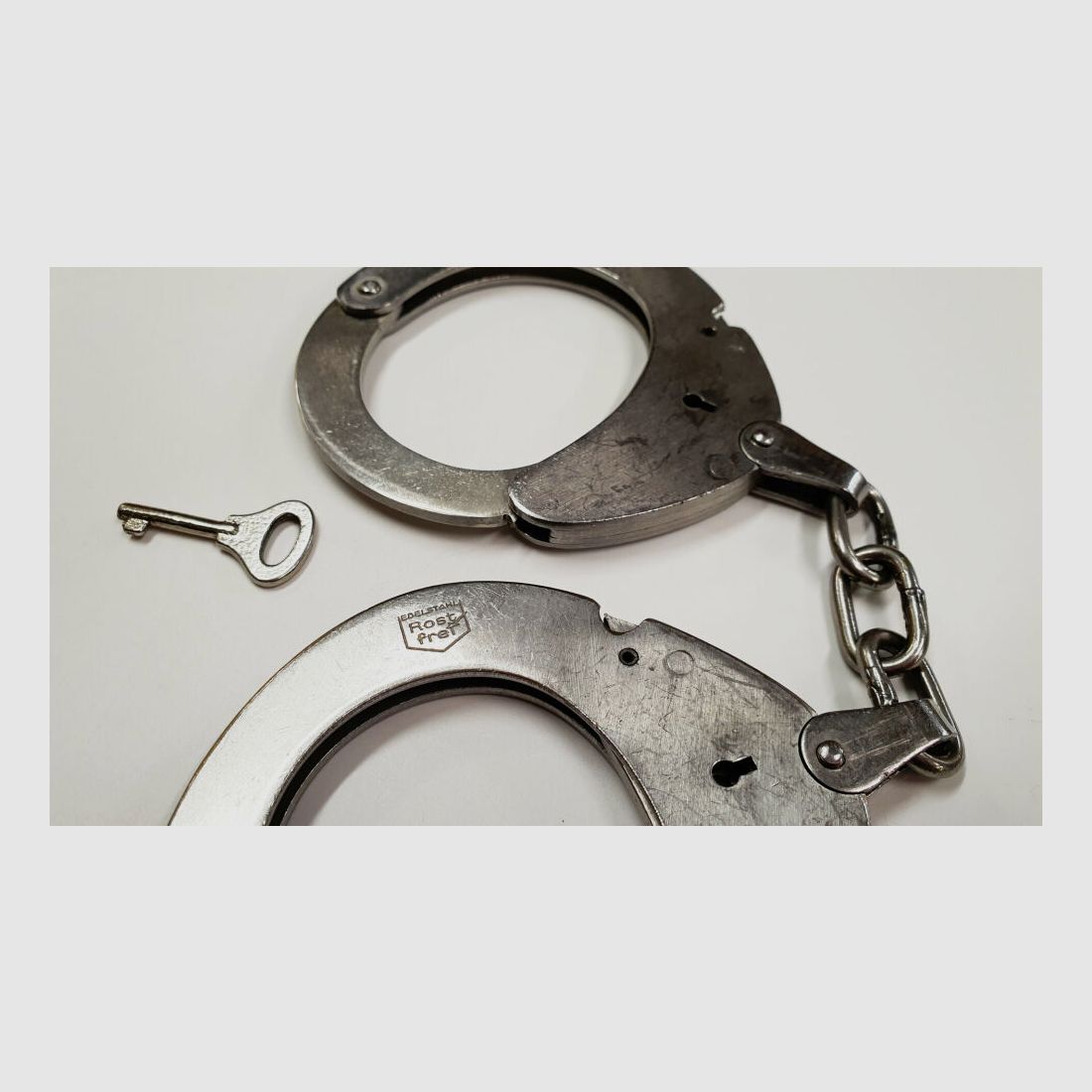 CLEJUSO Clemen & Jung e.K. Handcuff CLEJUSO No. 12 R, stainless steel handcuff, made in Germany, used