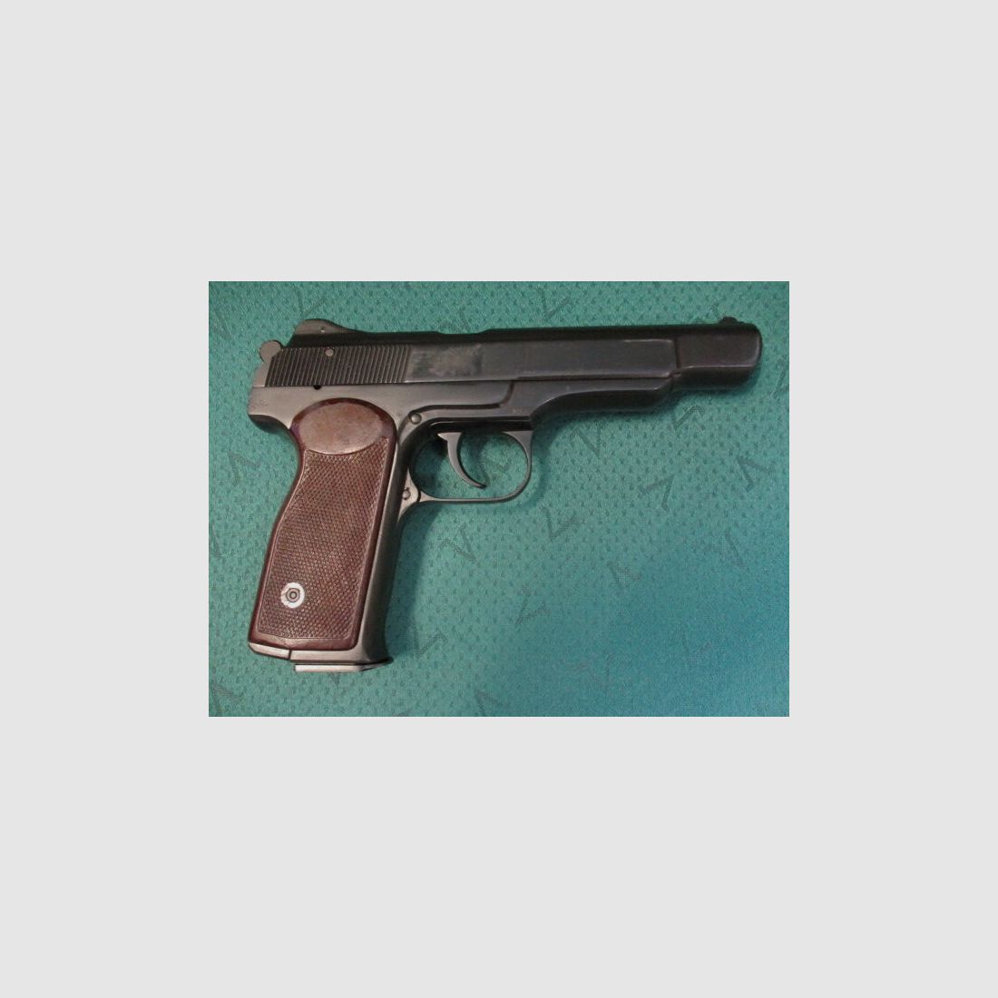 Pistole mit Anschlagschaft Stetschkin Stechkin APS 9mm Makarov APS