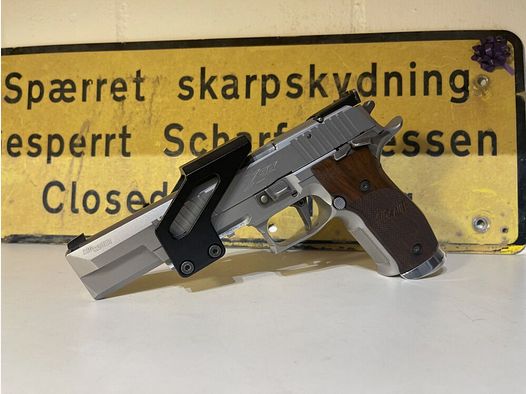 SIG Sauer P226 X-Six II Classic