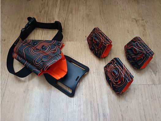Holster Gear Maniacs e 3 tasche per caricatori / Nuovo / Set completo