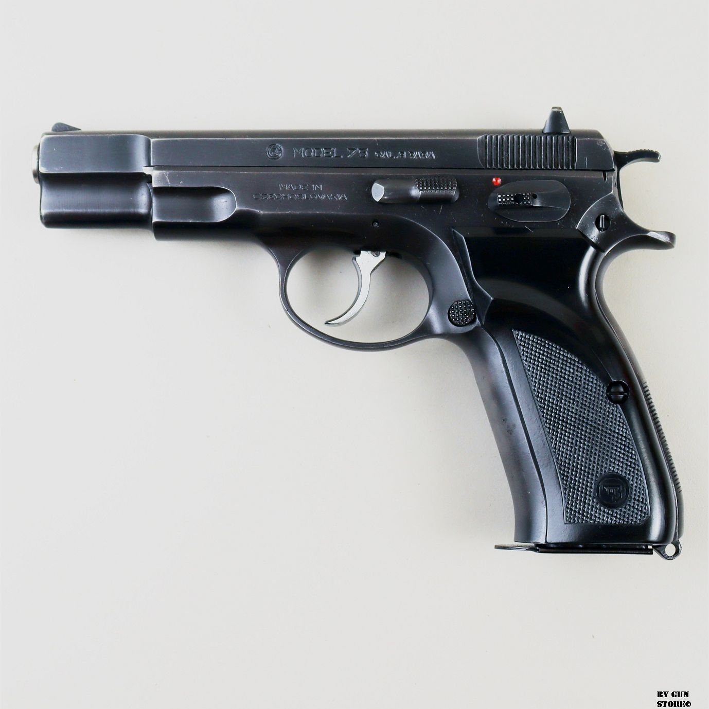 CZ mod. 75 pistool kal. 9×19 para serienr. 160478, afbeelding 1 van 11