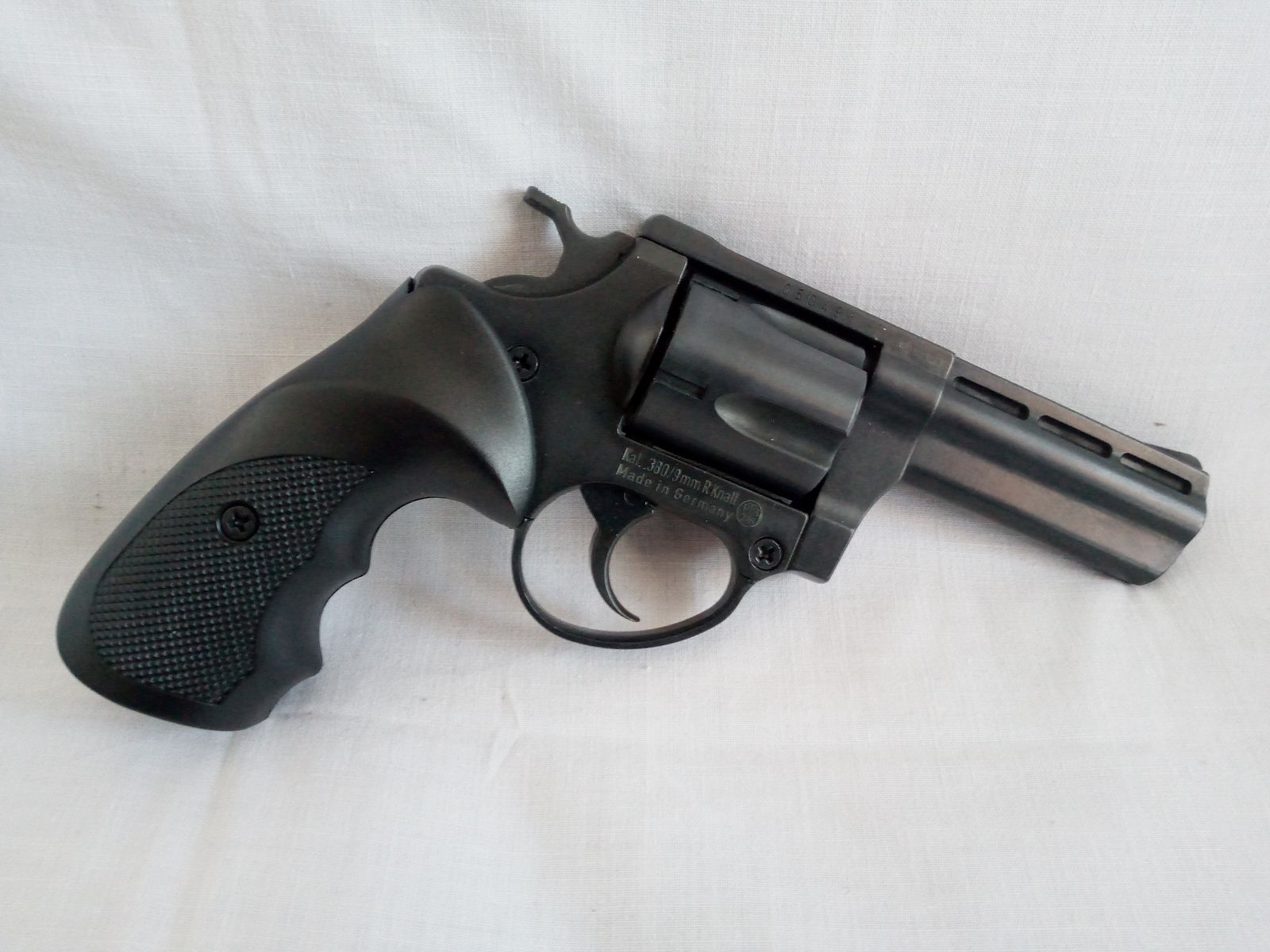 ME 38 Magnum / revolver SRS / 9mm R.K. / brunito