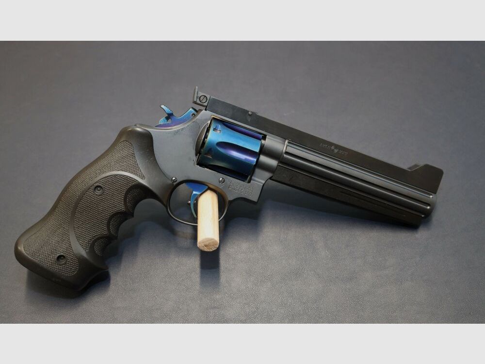 Club30 Smith&Wesson 568-3