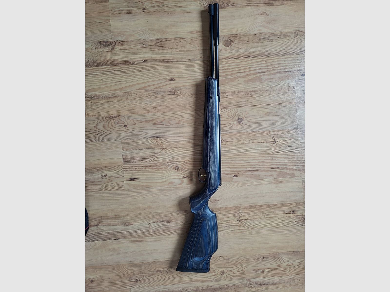 Weihrauch HW97K .177 4,5mm culata de madera laminada azul pieza de colección versión F