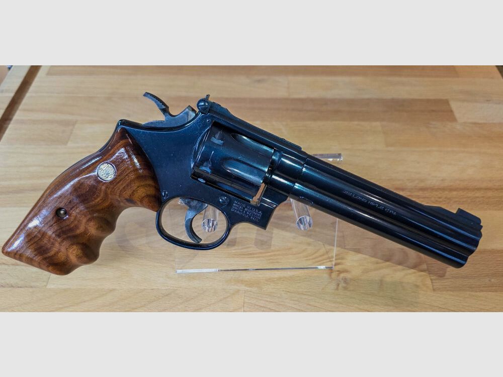 Smith & Wesson Model 17-6