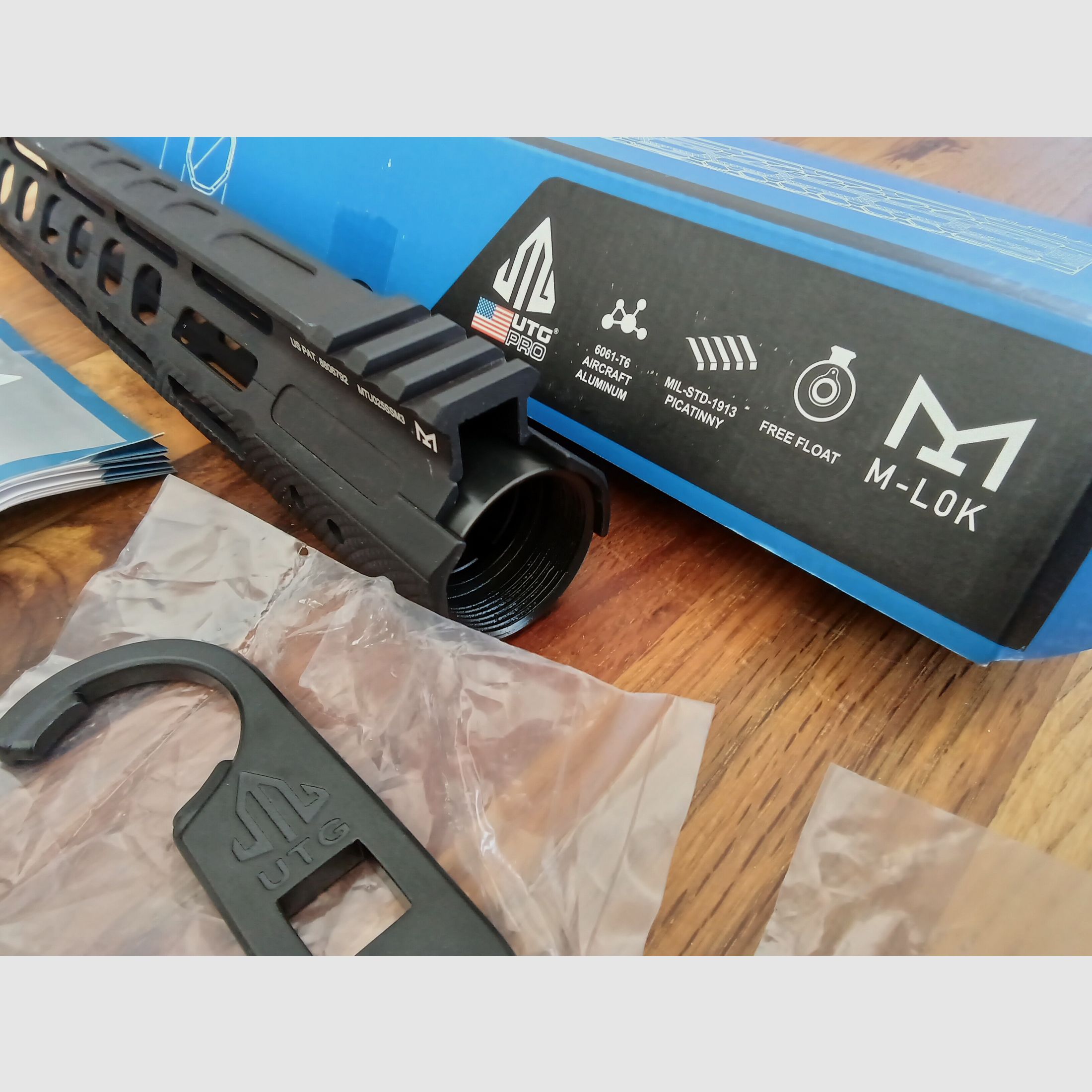 UTG Pro 10" Free Float AR15 Handguard Handschutz, Neu