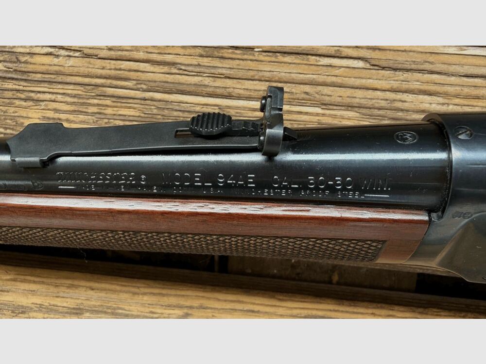 Winchester 94 AE Walu Creek met Leupold montage ringen .30-30Win