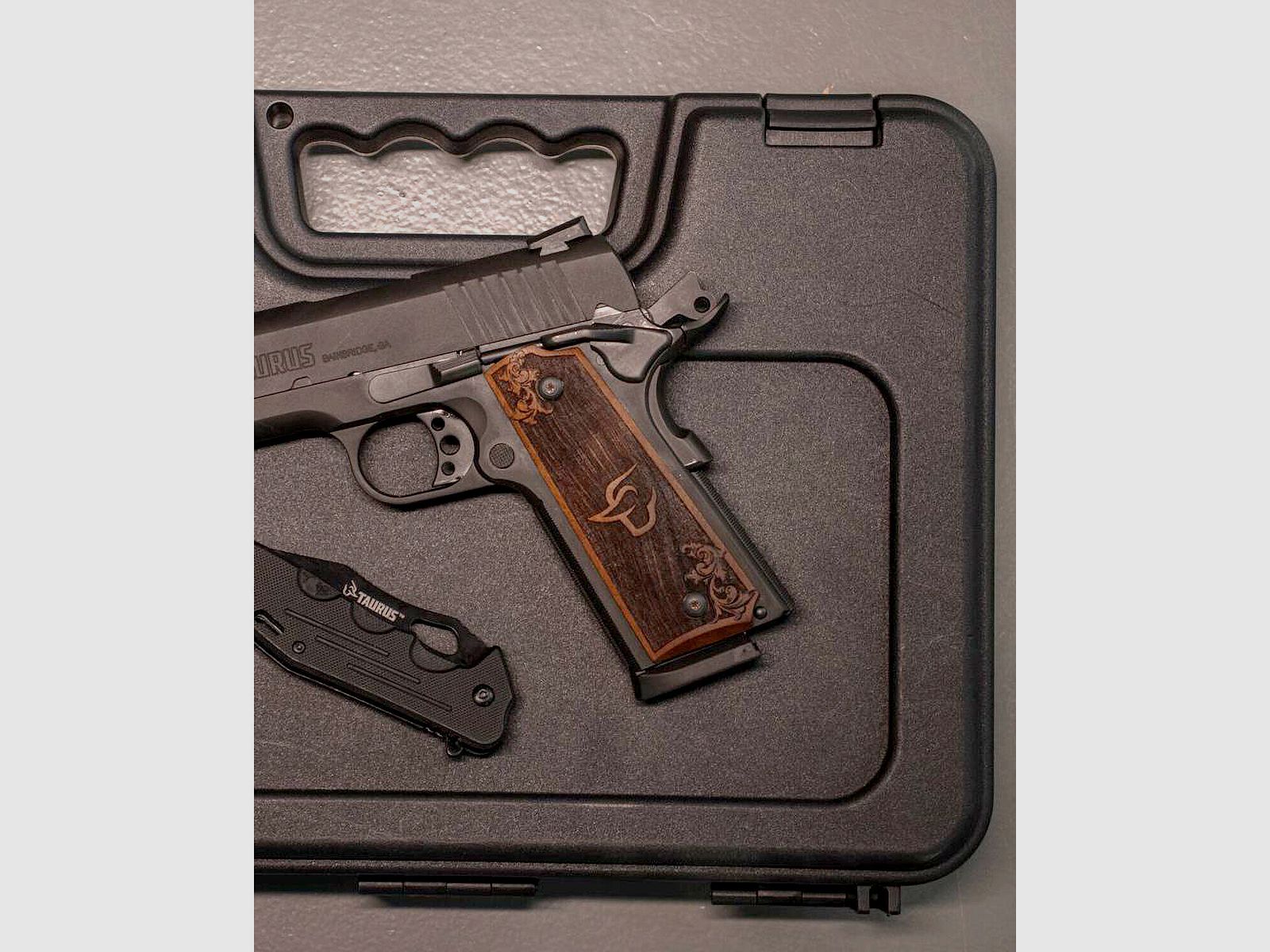 Griffschalen Holz PT1911 Flower Logo Taurus, Bild 2 von 2