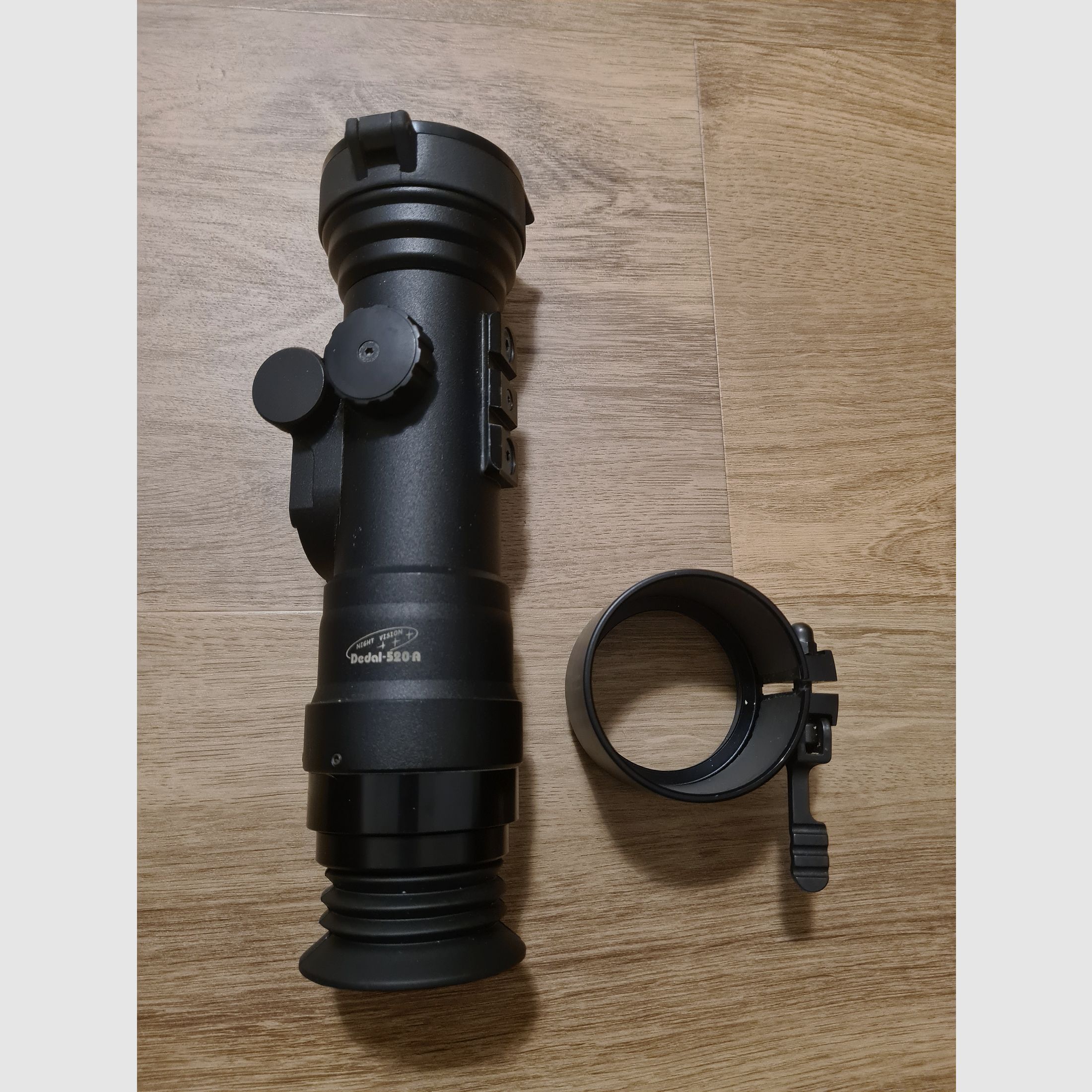 Dispositivo de visión nocturna Dedal 520A