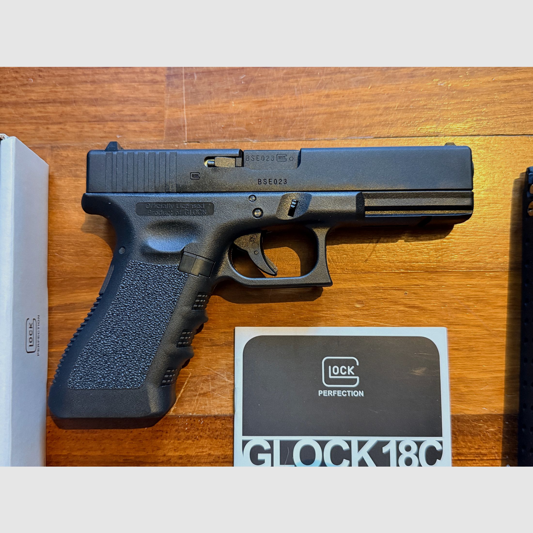 Glock 18C 6mm GBB Gas Airsoft, image 2 sur 8