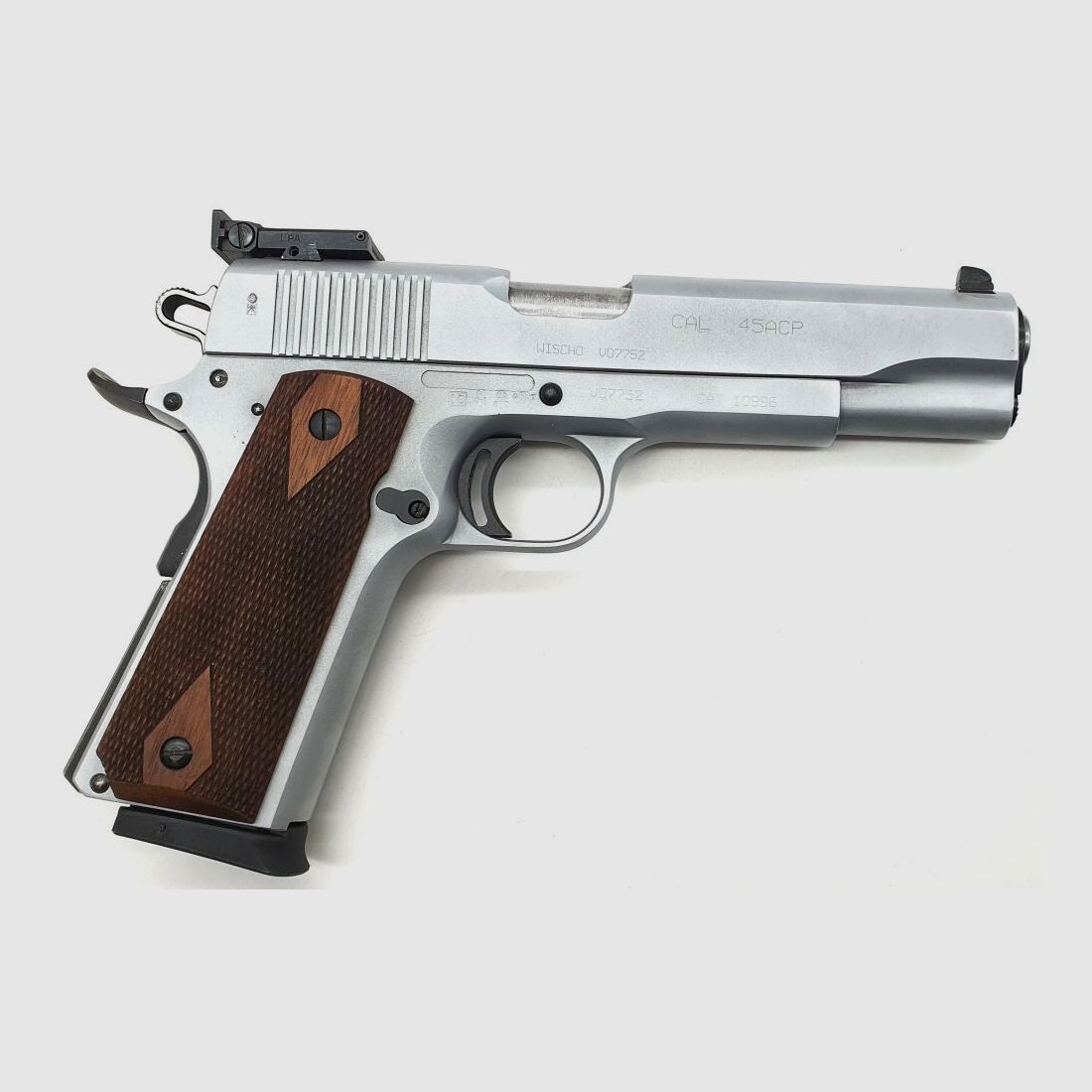 Tangfoglio Witness 1911, Gebraucht mit Ersatzmagazin