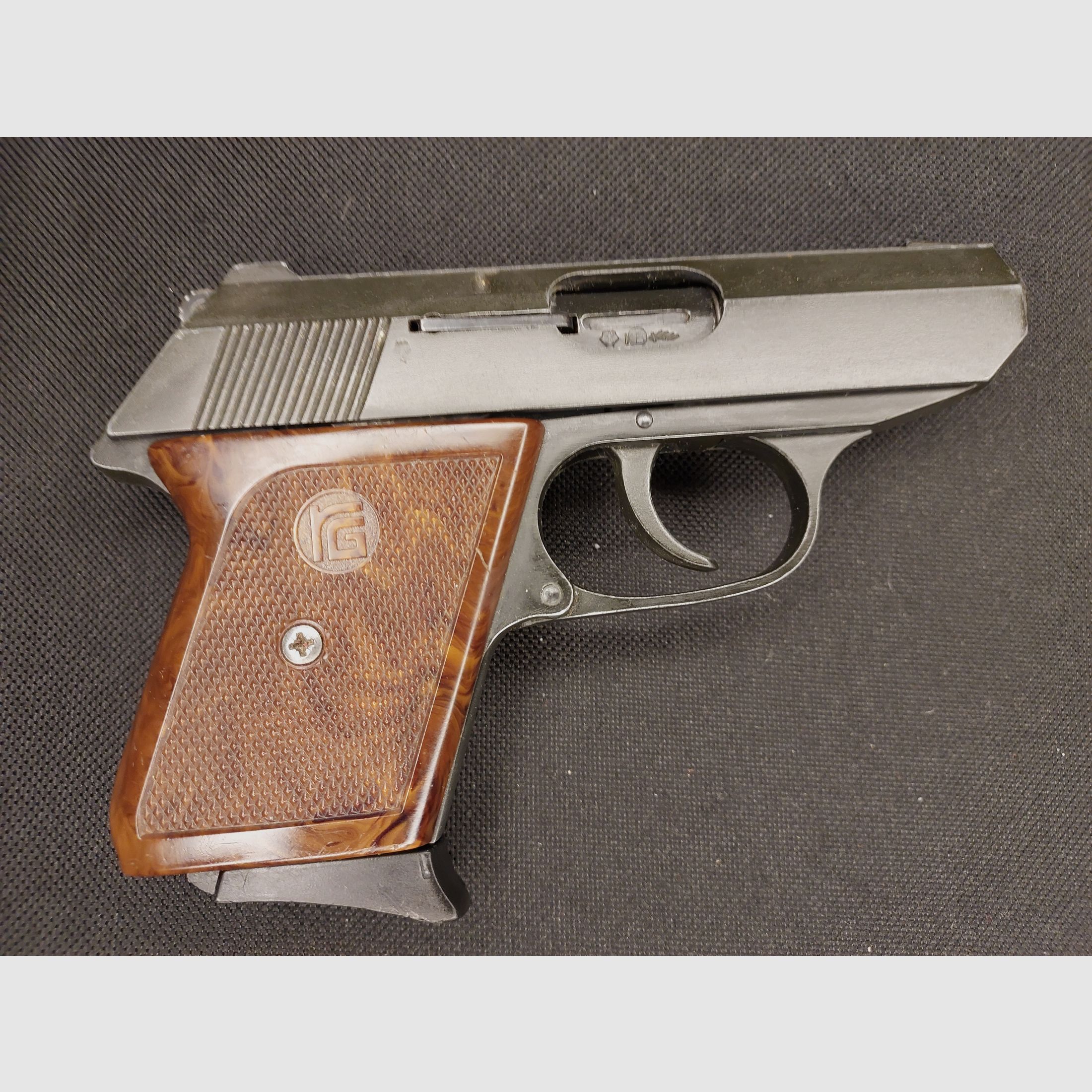 Röhm RG9 Schreckschusspistole (8 mm K. , PTB 413) RG 9