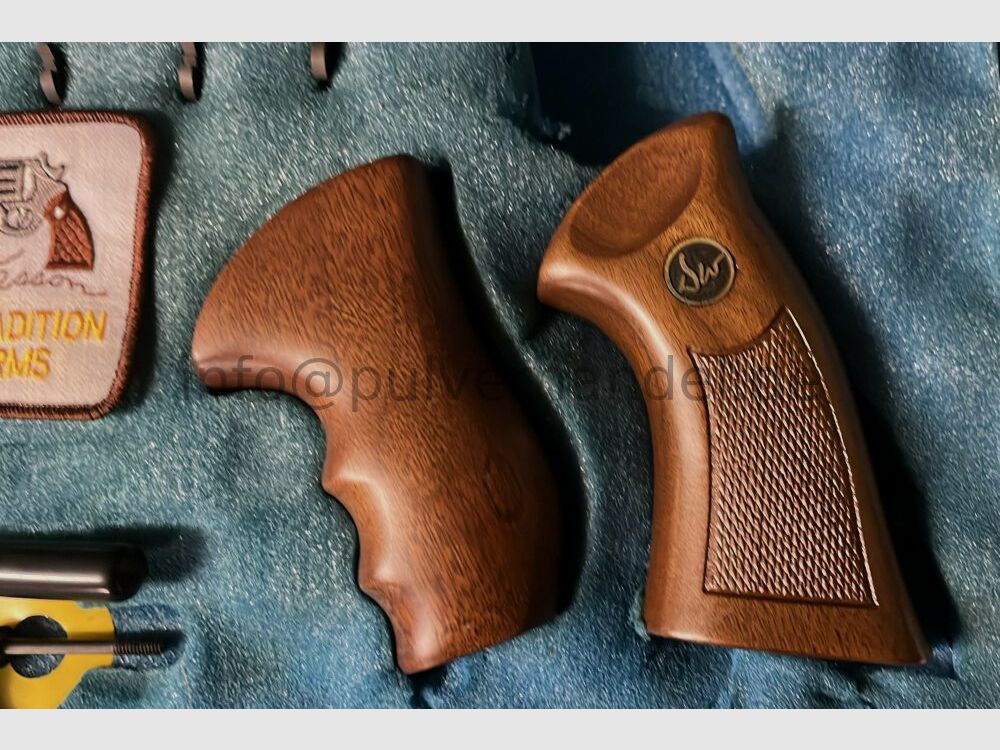 Dan Wesson 2,5" - 8" revolver met verwisselbare lopen ZELDEN .357Mag in set TOP