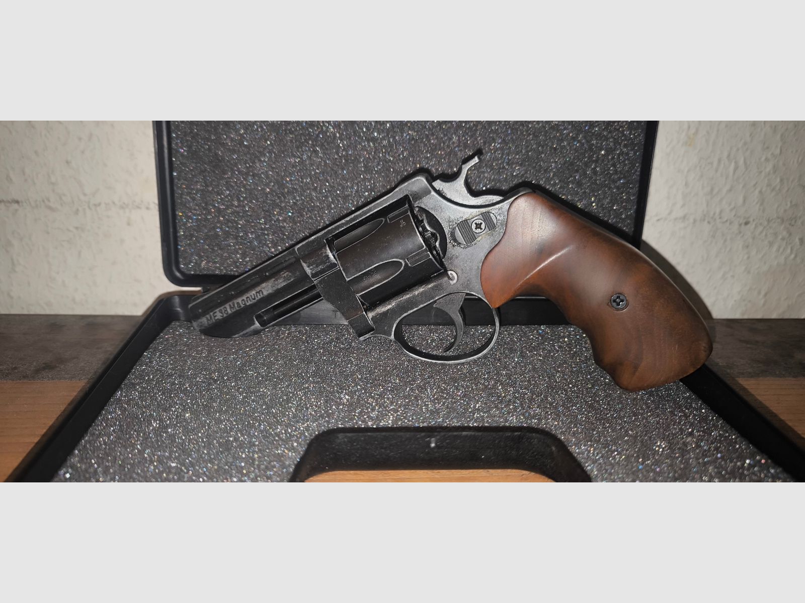 SRS revolver 9mmRK-ME 38 Magnum antique finish, impeccable top condition, without scratches & defects!!