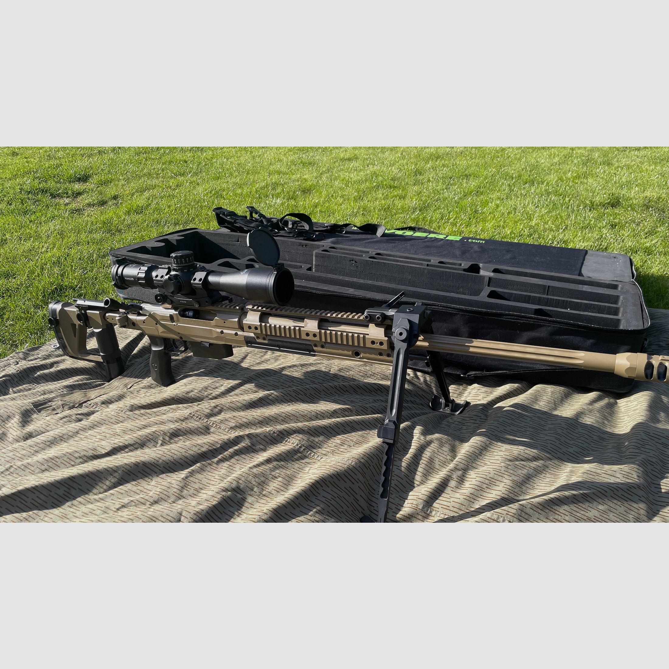 Longrange Voere M2 en .300 Win Mag avec Kahles K525i 5-25x56 SKMR 3 ccw gauche Eratac Montage et Fortmeier bipied