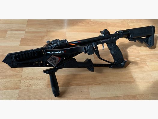 EK Archery Adder Repetierarmbrust mit viel Zubehör