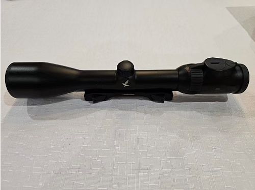 Swarovski Optik 2-12x50 Z6i mit Schiene SR auf Innomount QD Brückenmontage für Picatinnyschiene und Basen aus Stahl für Sauer 100/101 oder Rem.700.