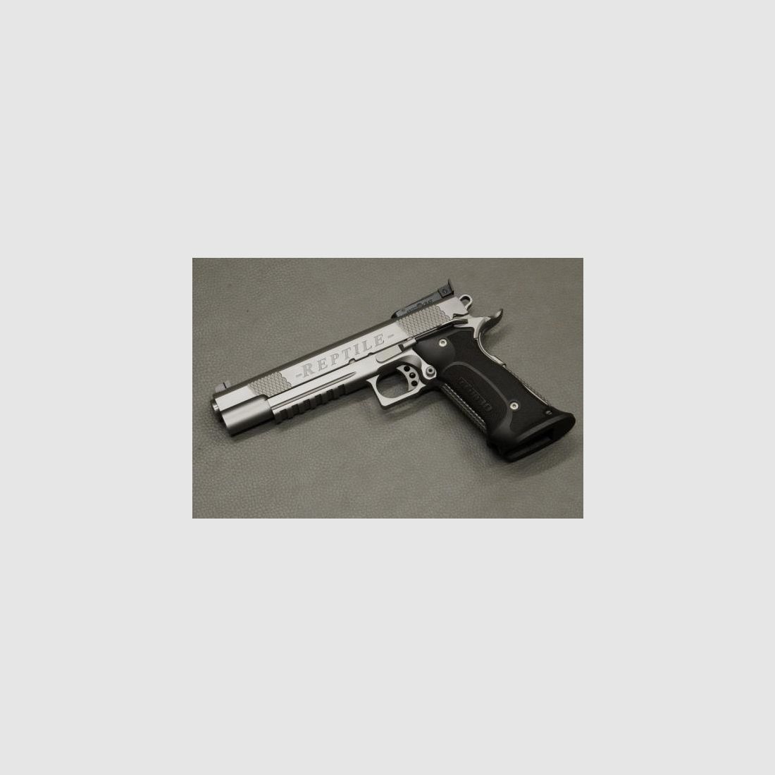 1911 Club 30 Reptile Pistole / Kaliber .45 ACP / Silber CrN PVD beschichtet, Bild 5 von 5