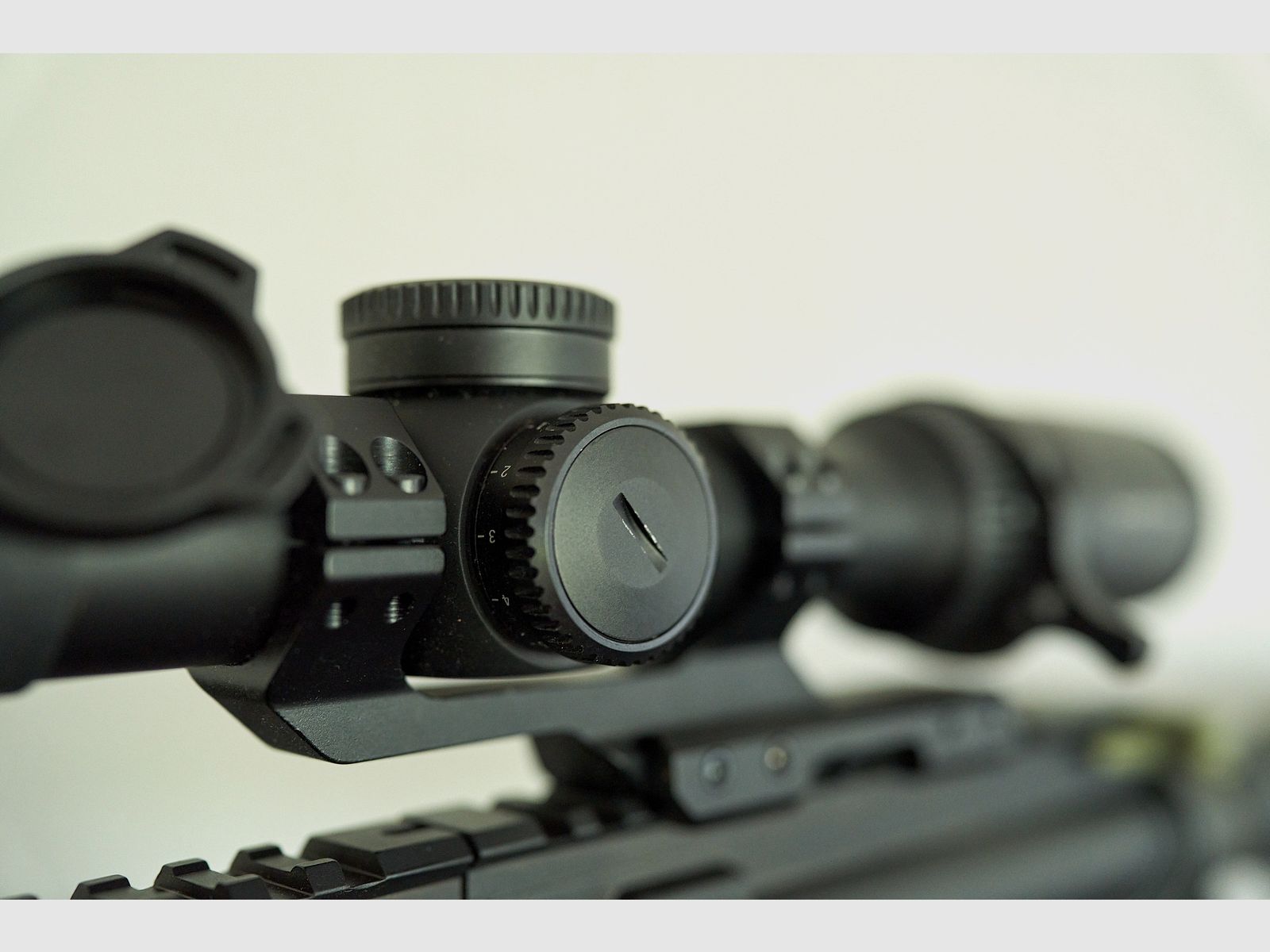 Tippmann Arms M4-22 LTE OD-Green .22 lr – ottime condizioni, circa 25 colpi, accessori Vortex/Hera/Magpul
