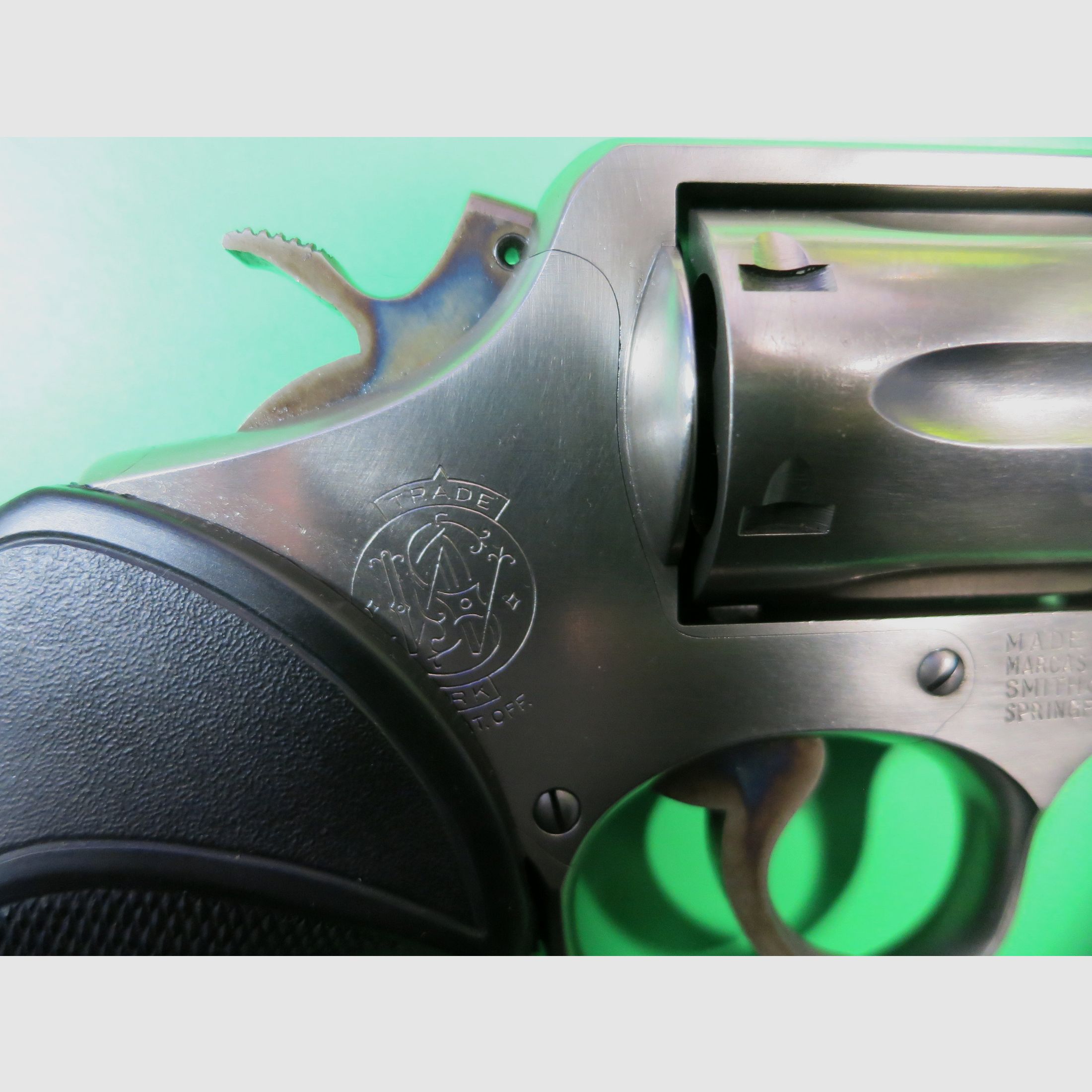 Smith & Wesson Mod. 10-5 (like Victory), .38 Special, 4" barrel, stainless steel, classic catch shot #82