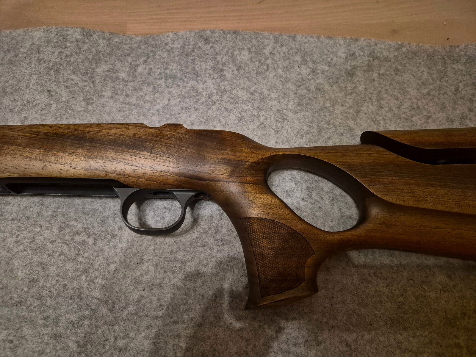 Wood stock for Steel Action HS with adjustable cheek piece