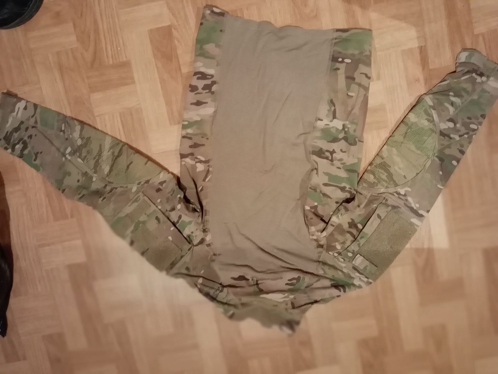 Airsoft-Ausrüstung Multicam
