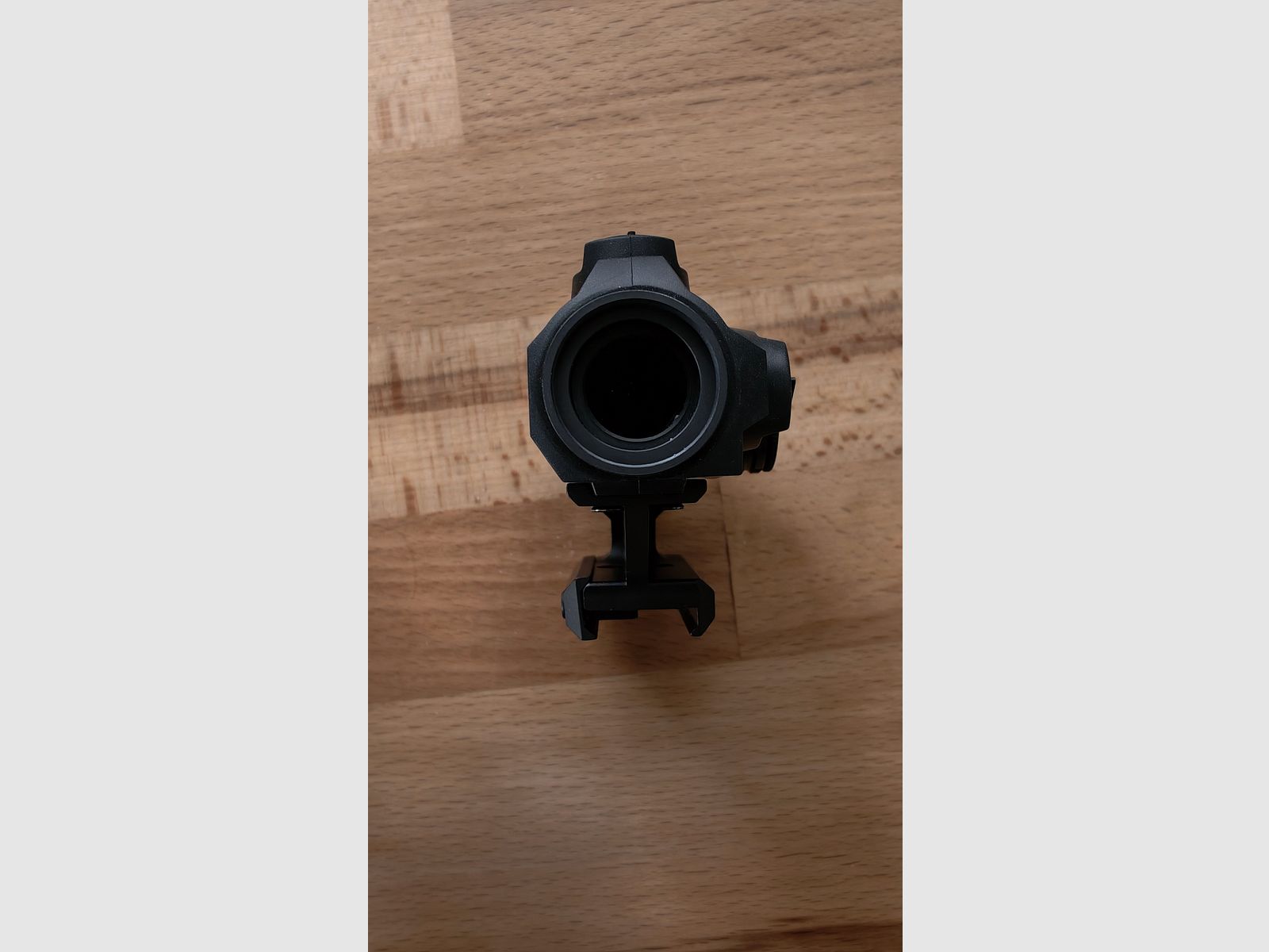 Red Dot und Vergrößerungsglas von Vector Optics