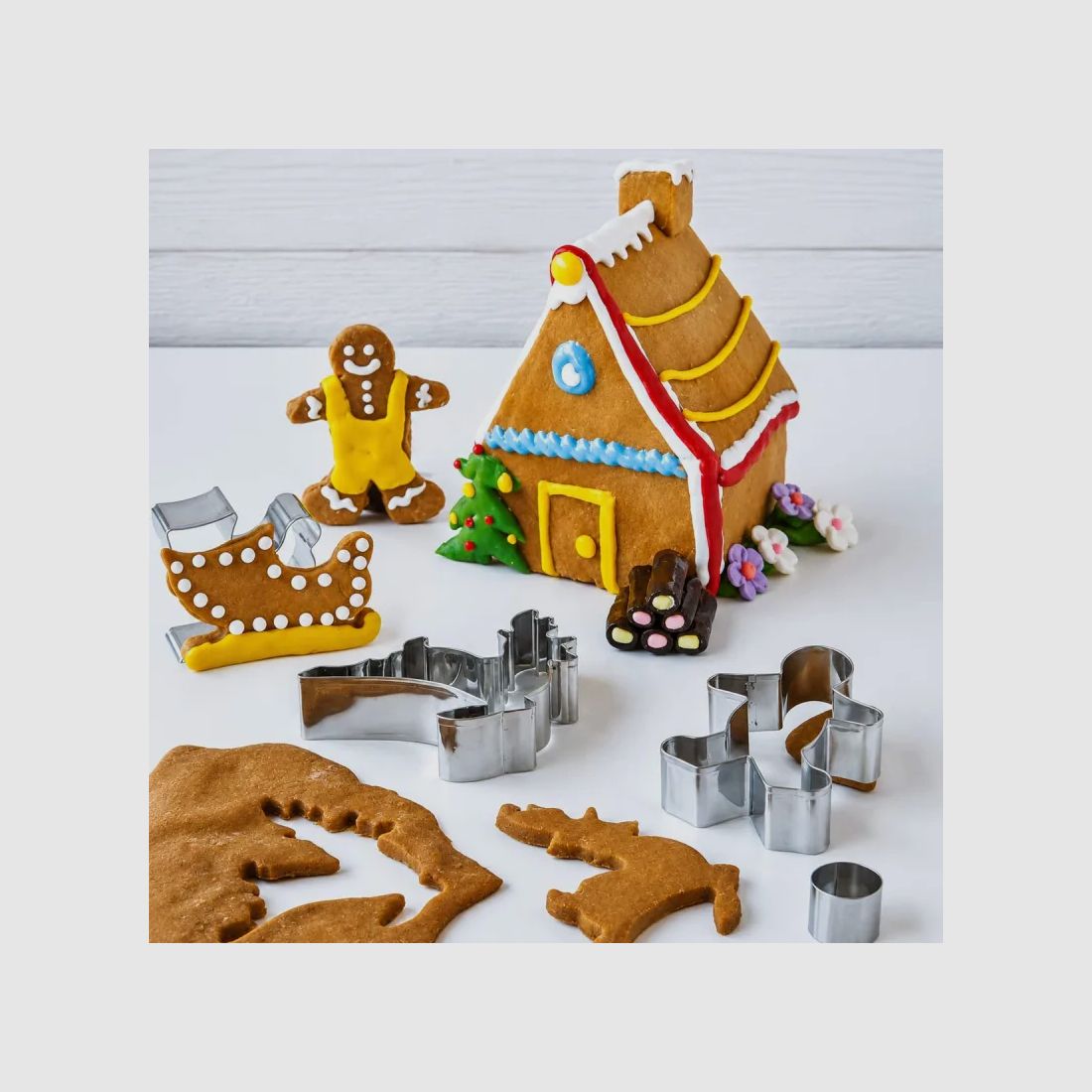Set of 9 Christmas 3D Cookie Cutters Snowman Sleigh Reindeer House, image 2 of 4