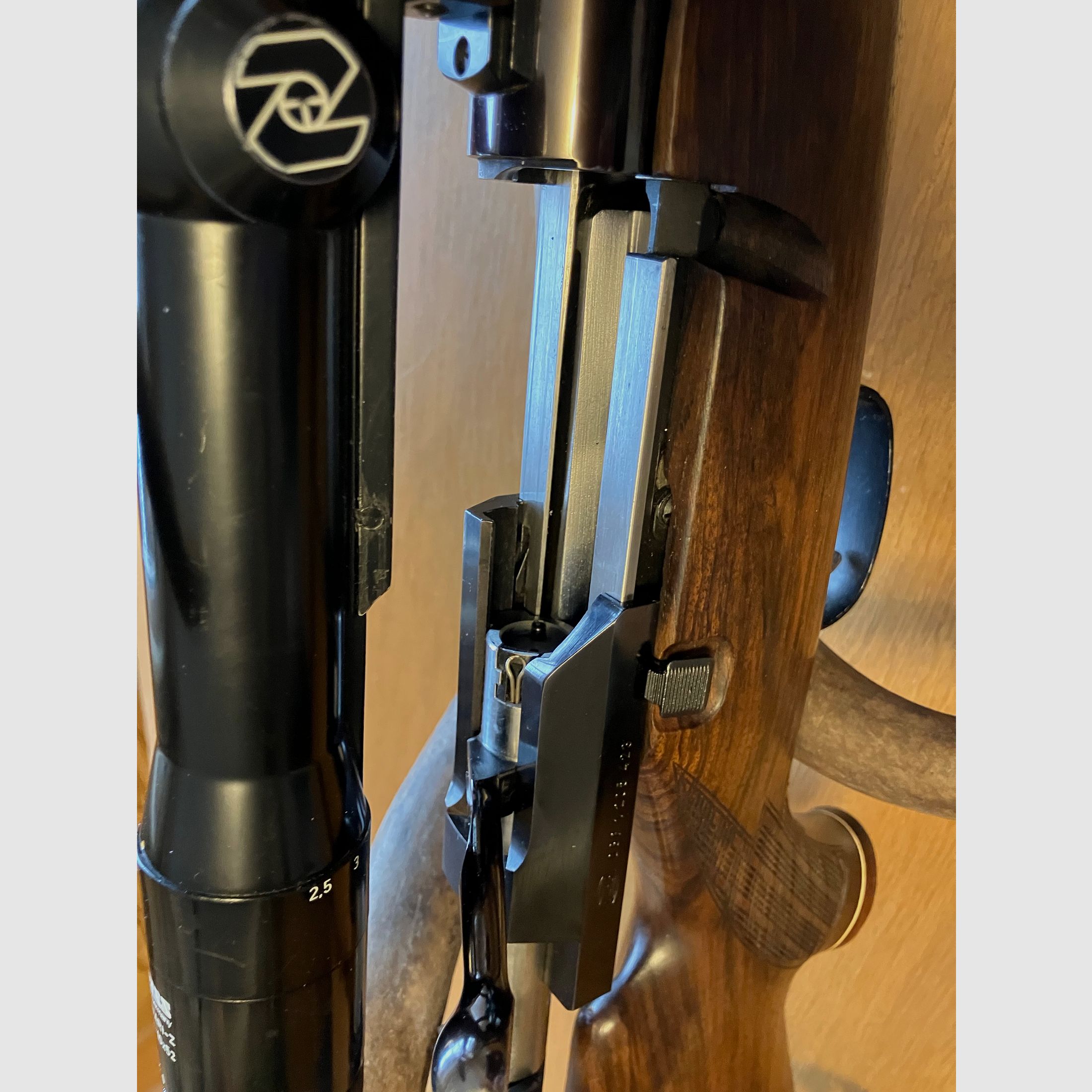 MAUSER 66 Kaliber 7mm Remington Magnum, ZF Zeiss 2,5 - 10x52, Sehr guter Zustand