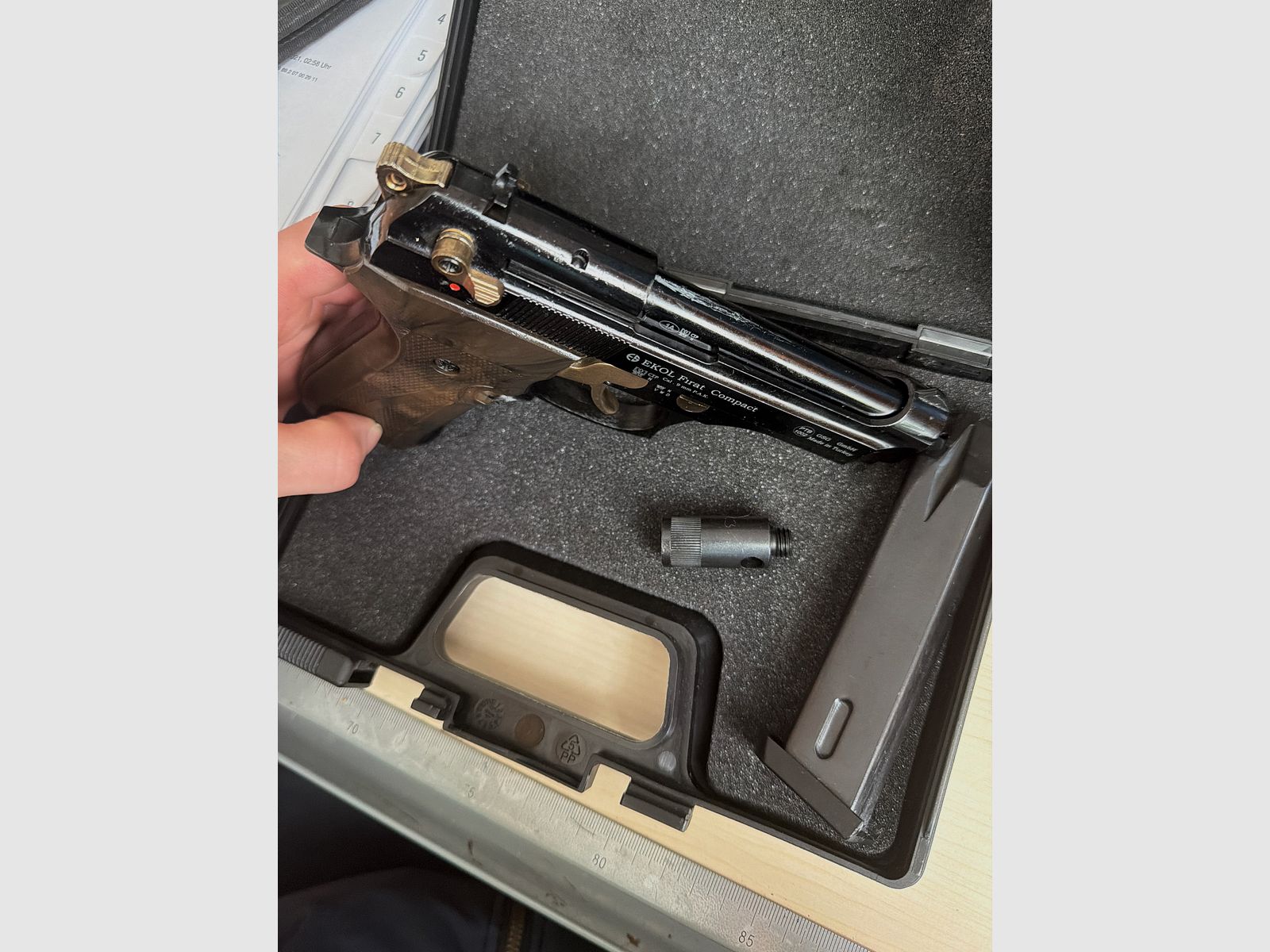 EKOL Compact Schwarz Gold