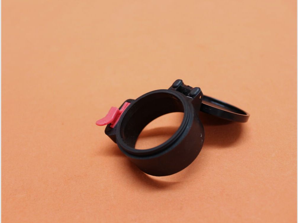Butler Creek Butler Creek Flip-Up Cover Cap Eye Ø=39.9mm Eyepiece Flip Cover for Scopes (MO20130)