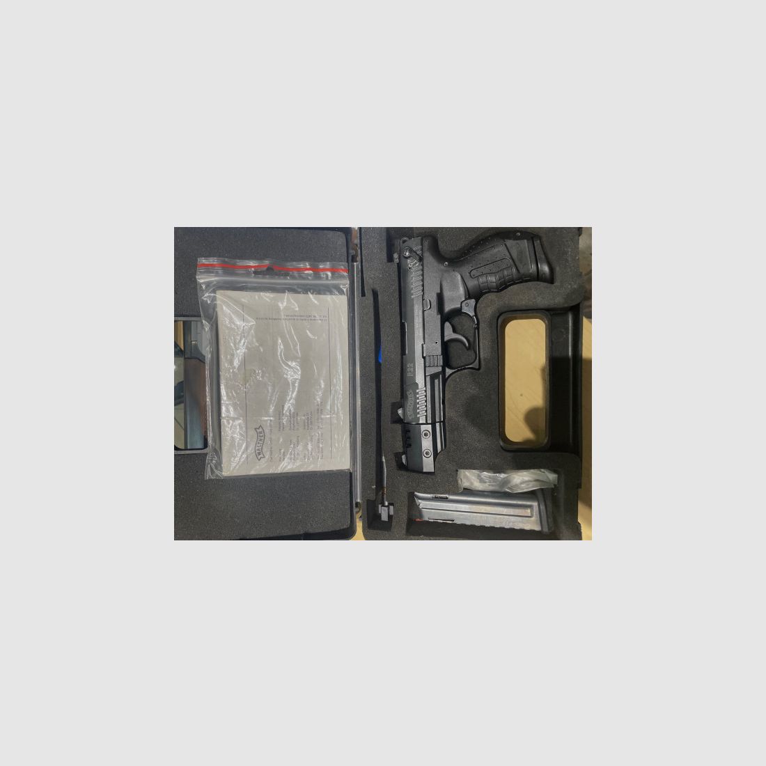 SEMI-AUTOMATIC PISTOL - WALTHER P22 LR3 - WITH REPLACEMENT BARREL AND ORIGINAL PACKAGING