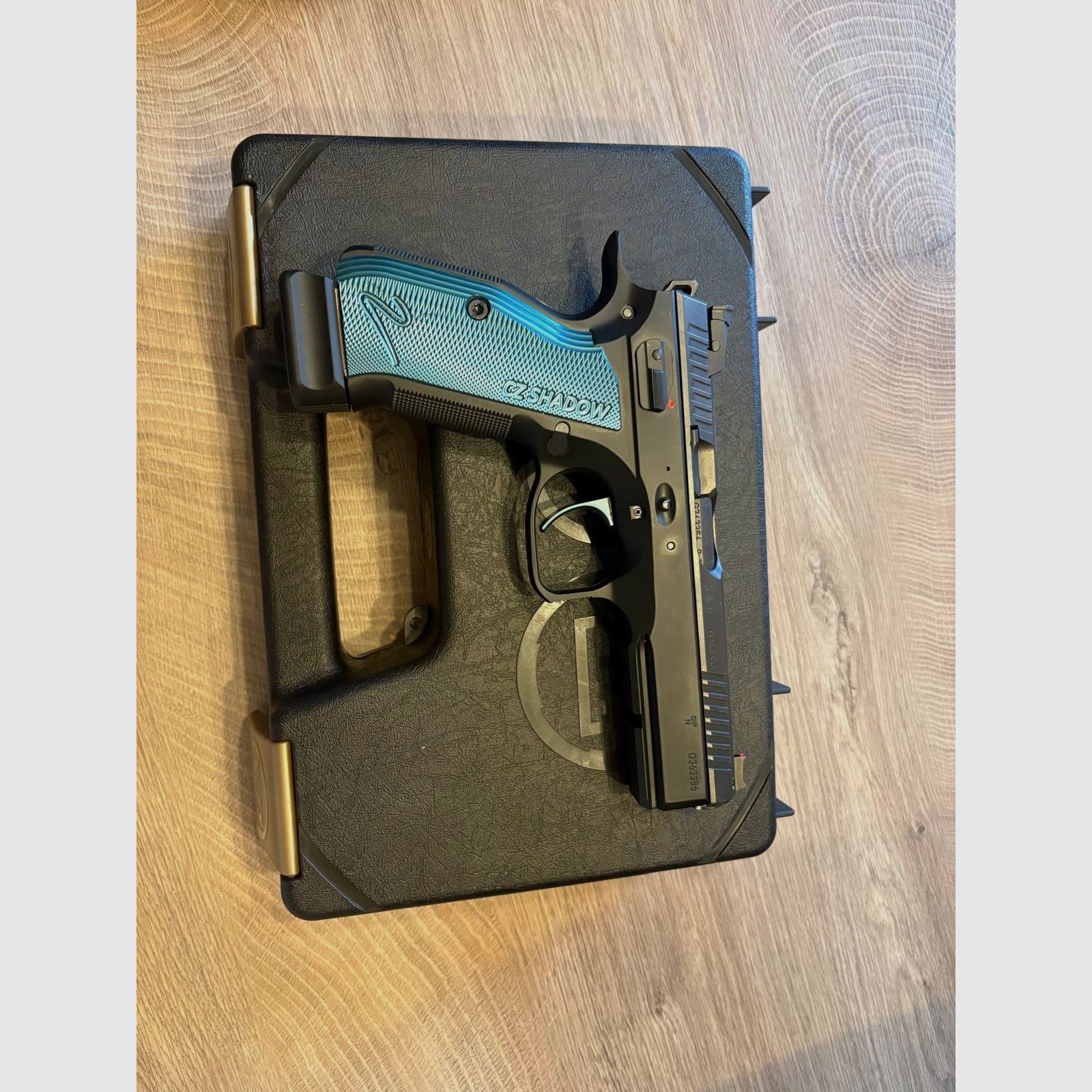 CZ Shadow 2 – Topstaat – incl. 3 magazijnen